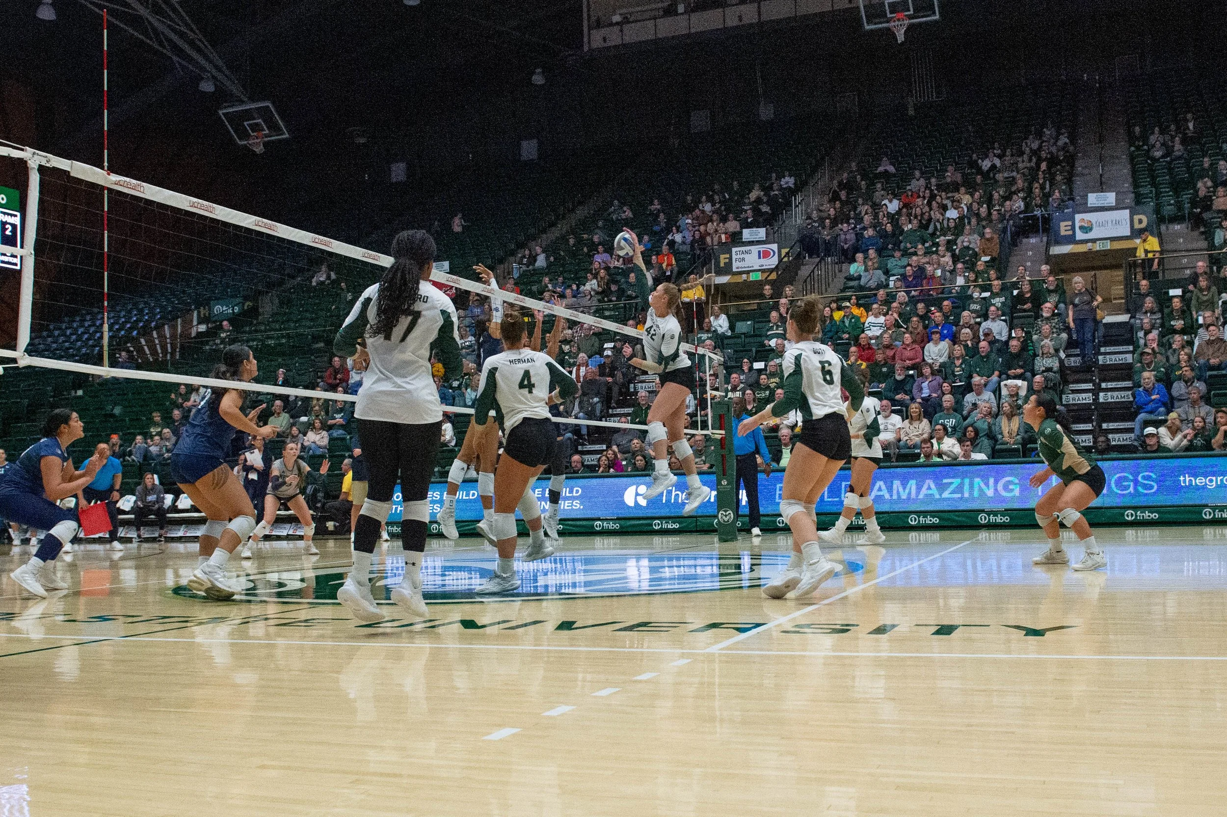 colorado-state-university-volleyball_54156895650_o.jpg