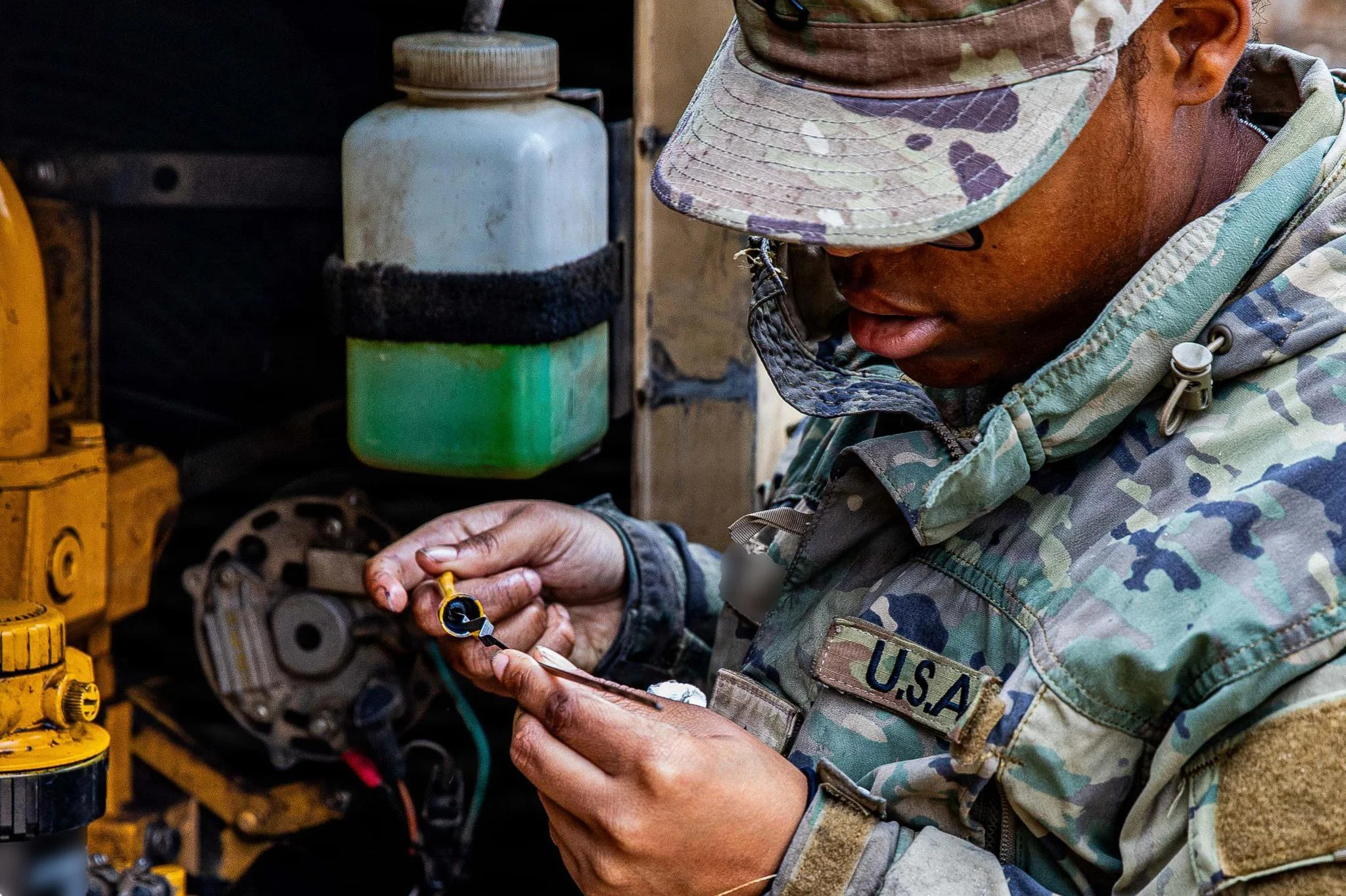U.S. Army Soldiers conduct sustainment operations during Operation Epic Fury, April 1, 2026. (U.S. Army photo)