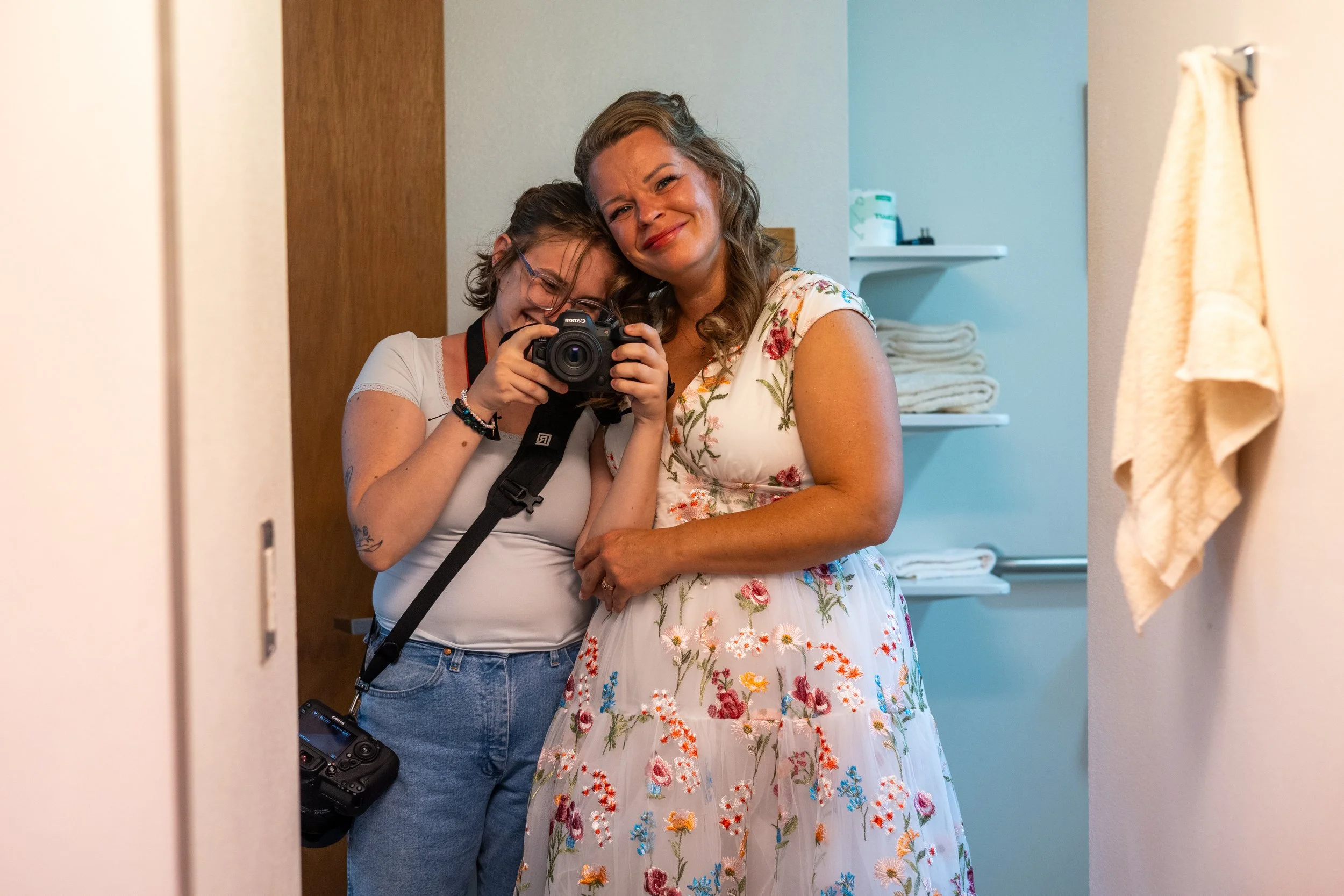 Image of Kathryn and her aunt Sonie on Sonie's wedding day. Image taken by Kathryn Skonning.