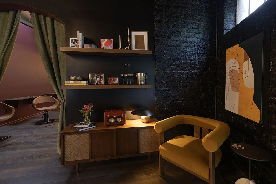 lobby07.jpg