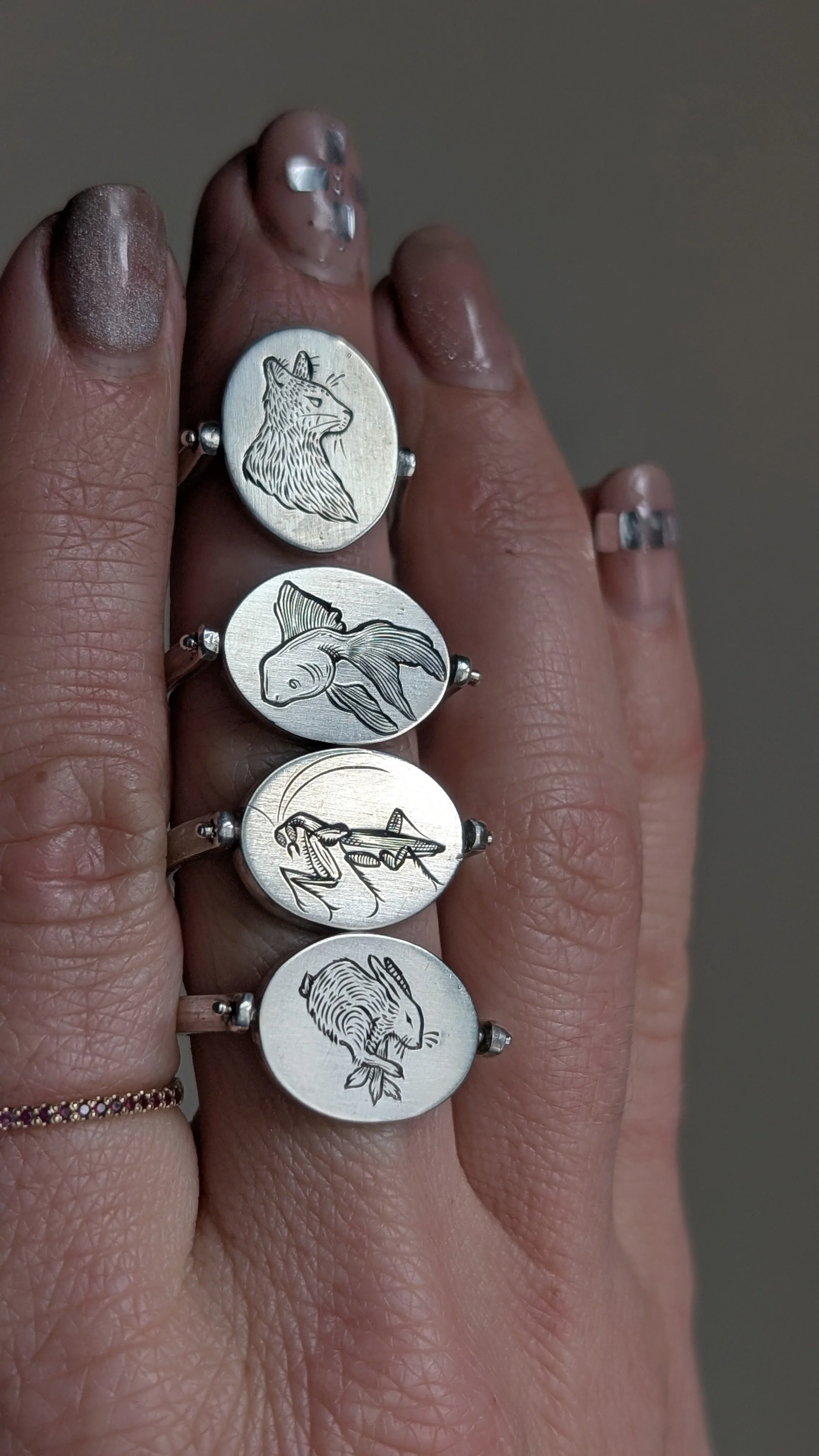 SYMBOL FLIP RING