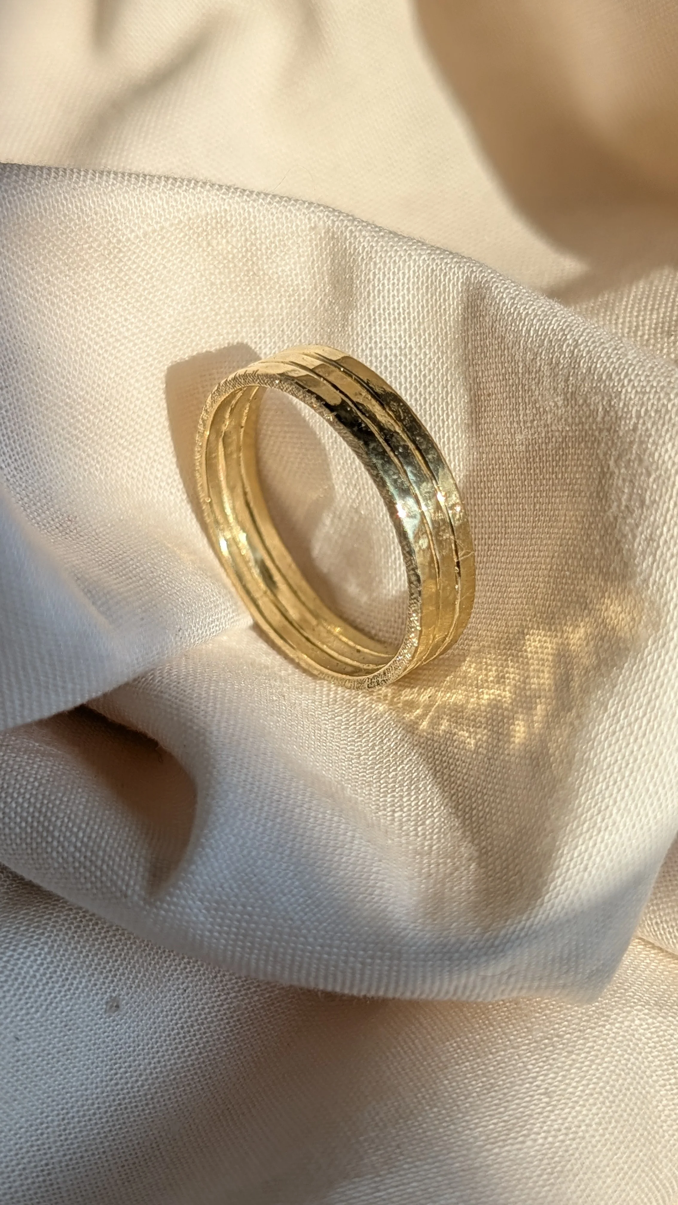 custom mens wedding band