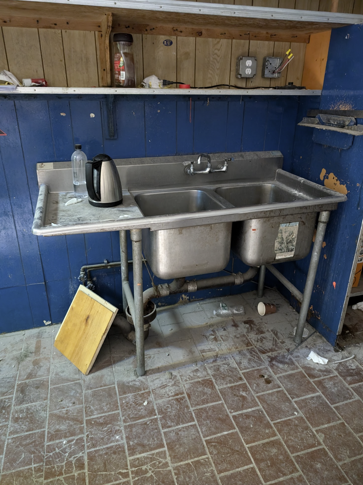 Halatsis Project Mayfair Old 01