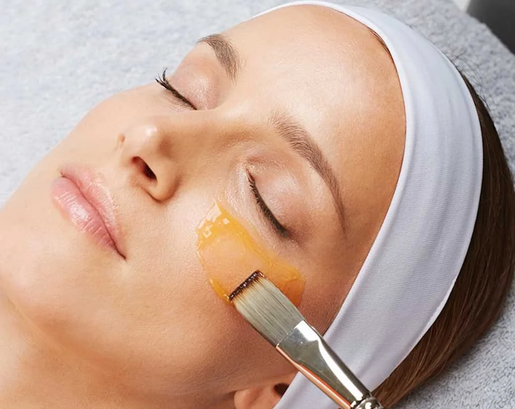 environ-facials_how-are-environ-facials-applied (1).jpg