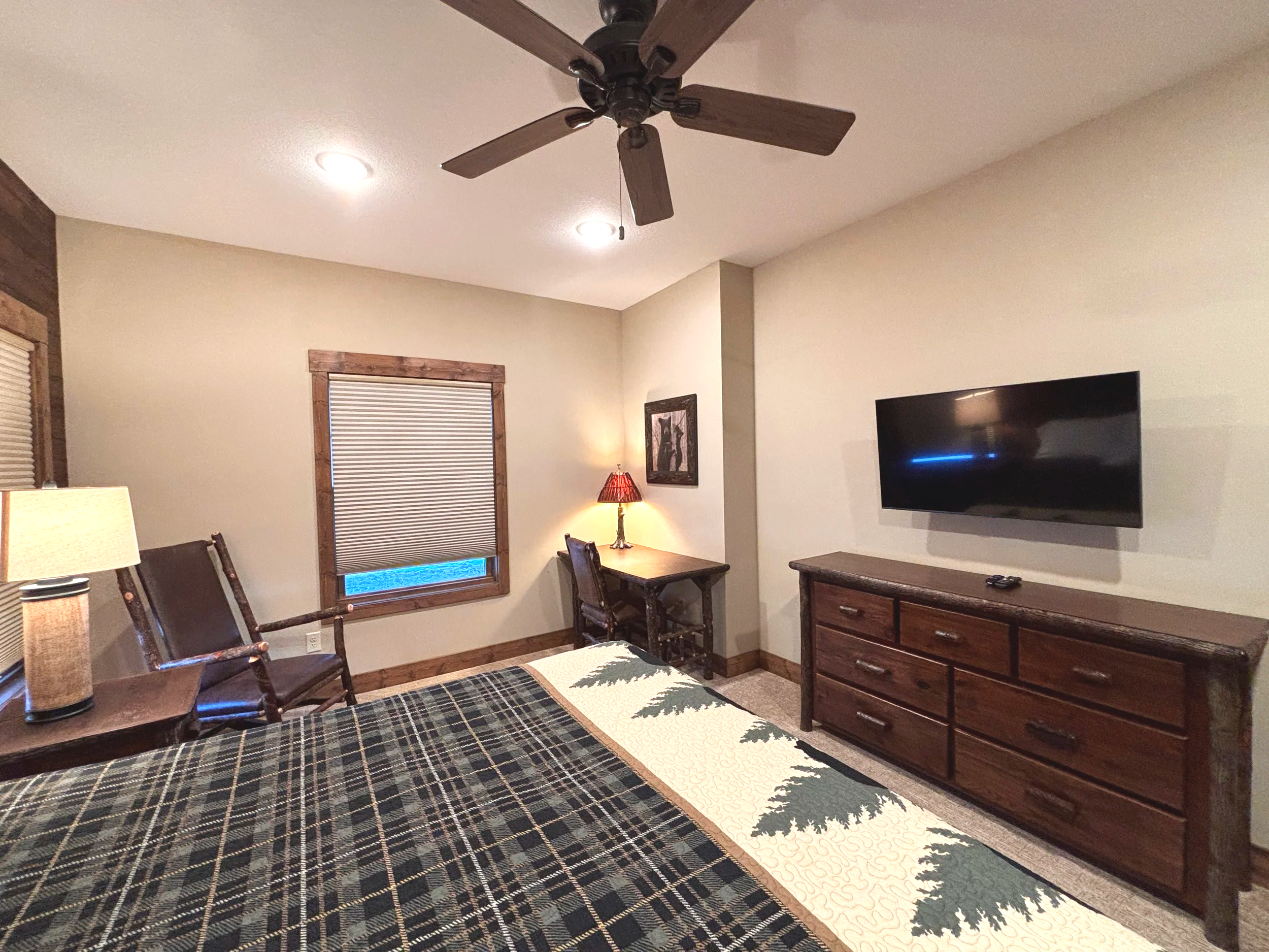 BEDROOM 1 - Main Floor King Master Suite / Desk / TV / Dresser