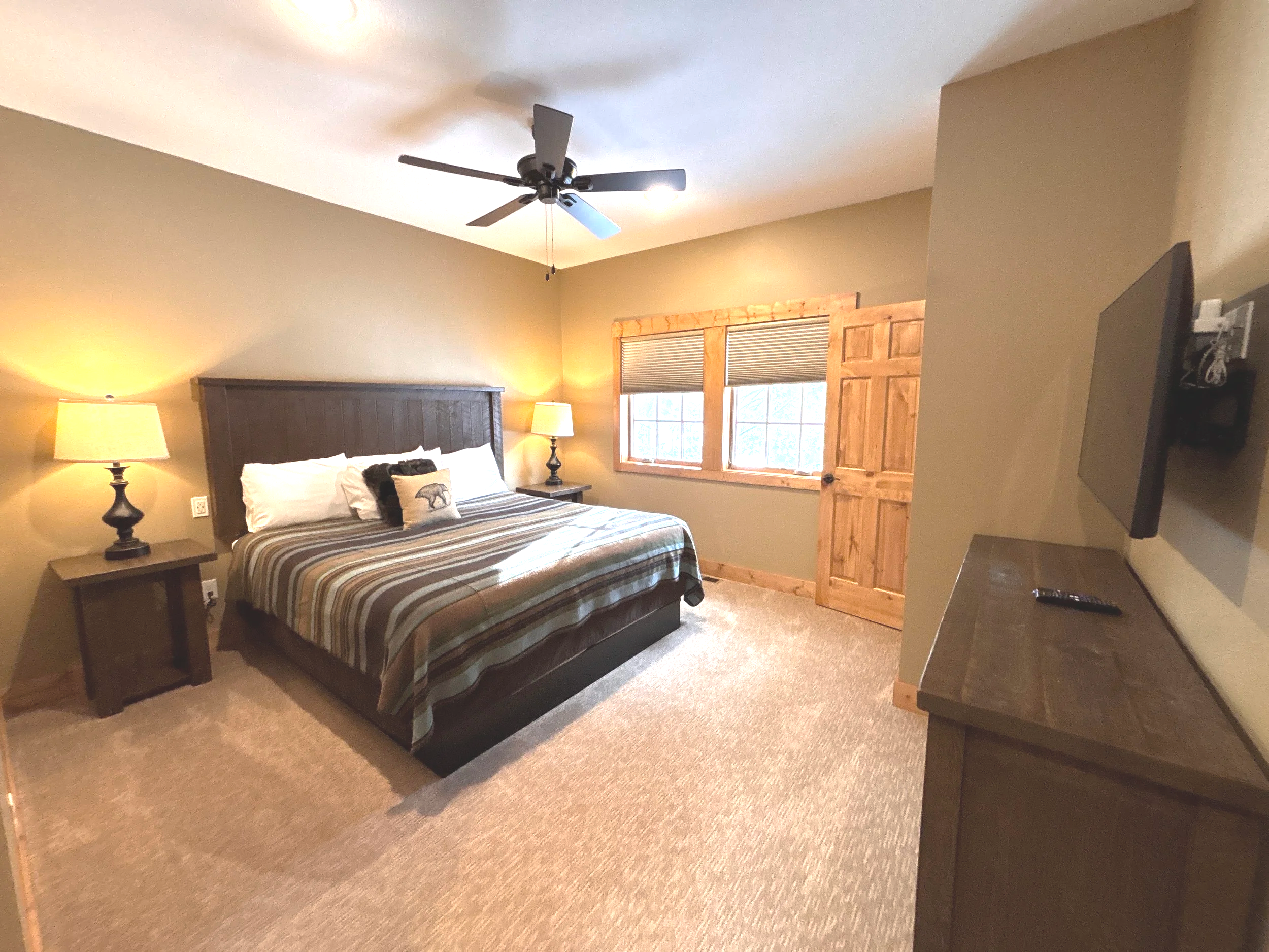 BEDROOM 4 - Second Floor: King Suite