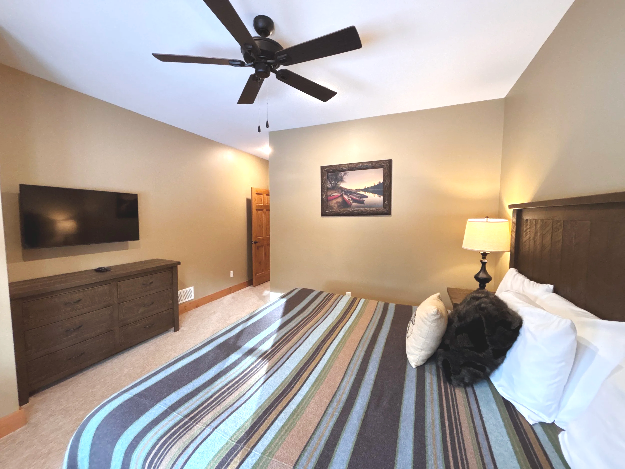 BEDROOM 4 - Second Floor: King Suite