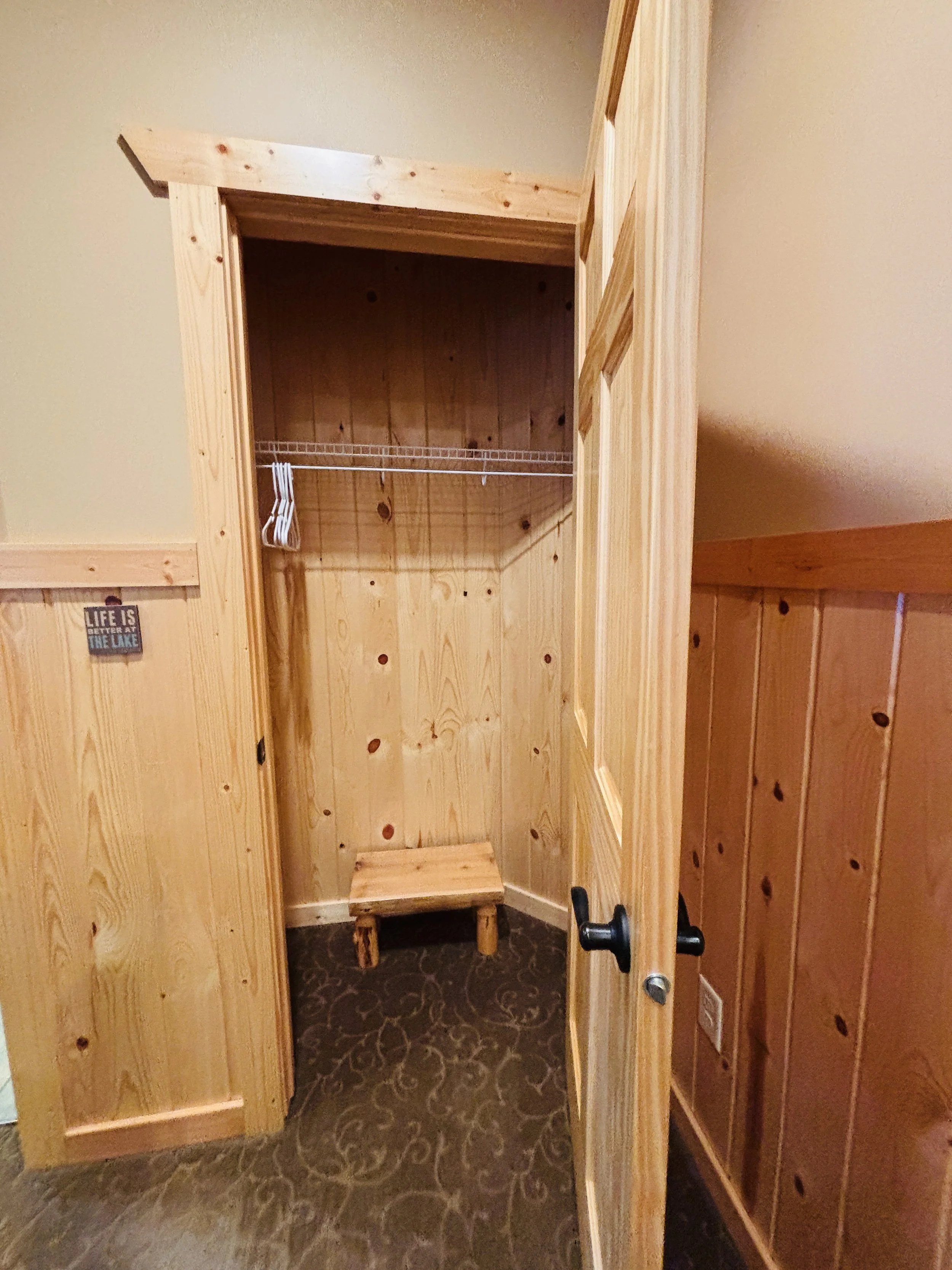 BEDROOM 1 - Main Floor: Queen Suite / Closet