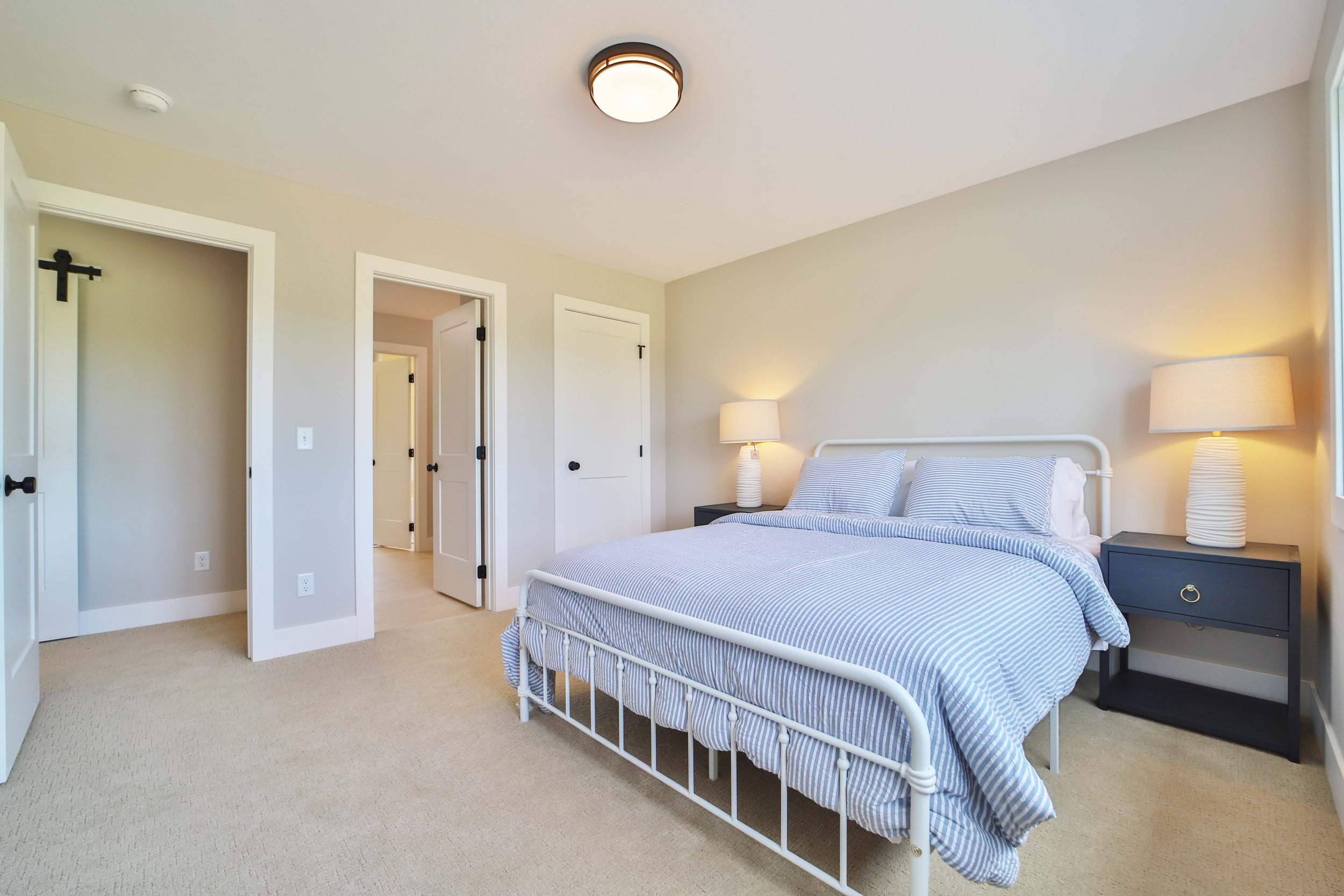 Second Floor Queen Bedroom