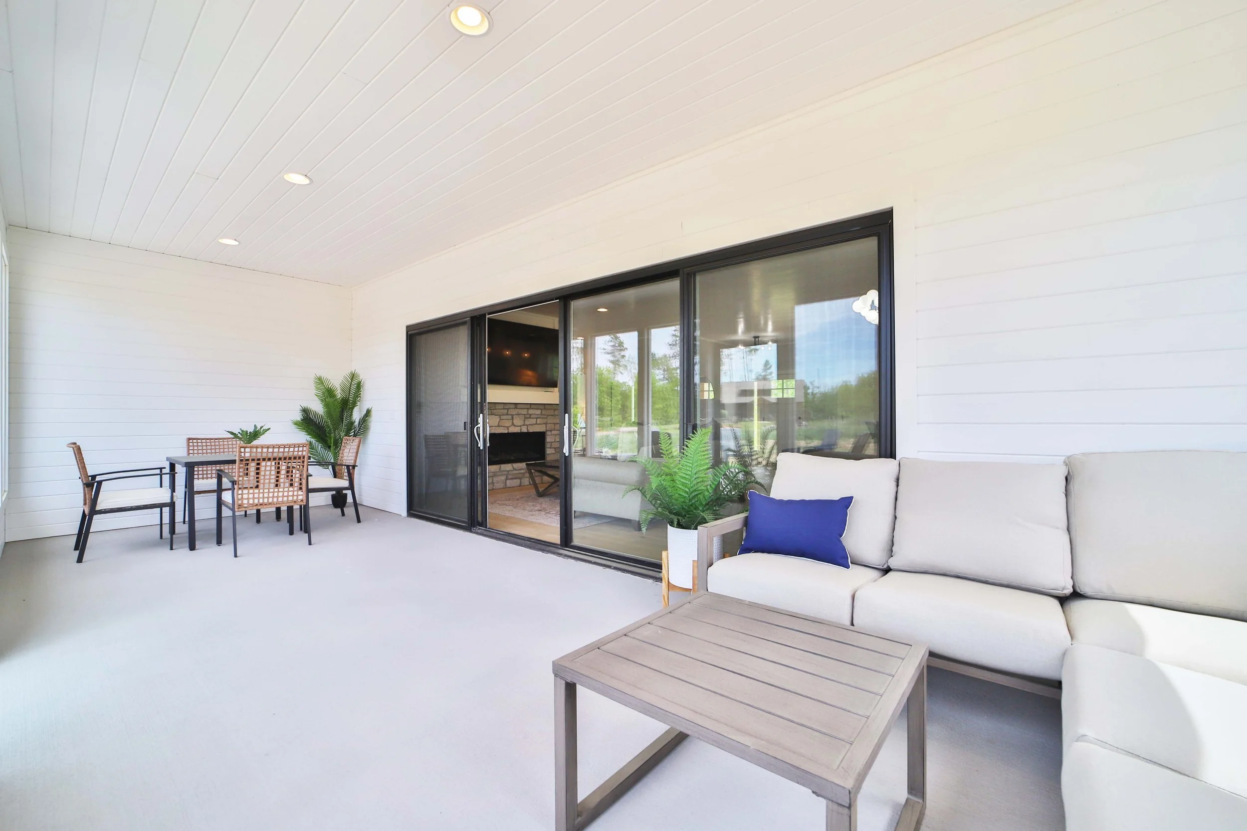 Screen Porch
