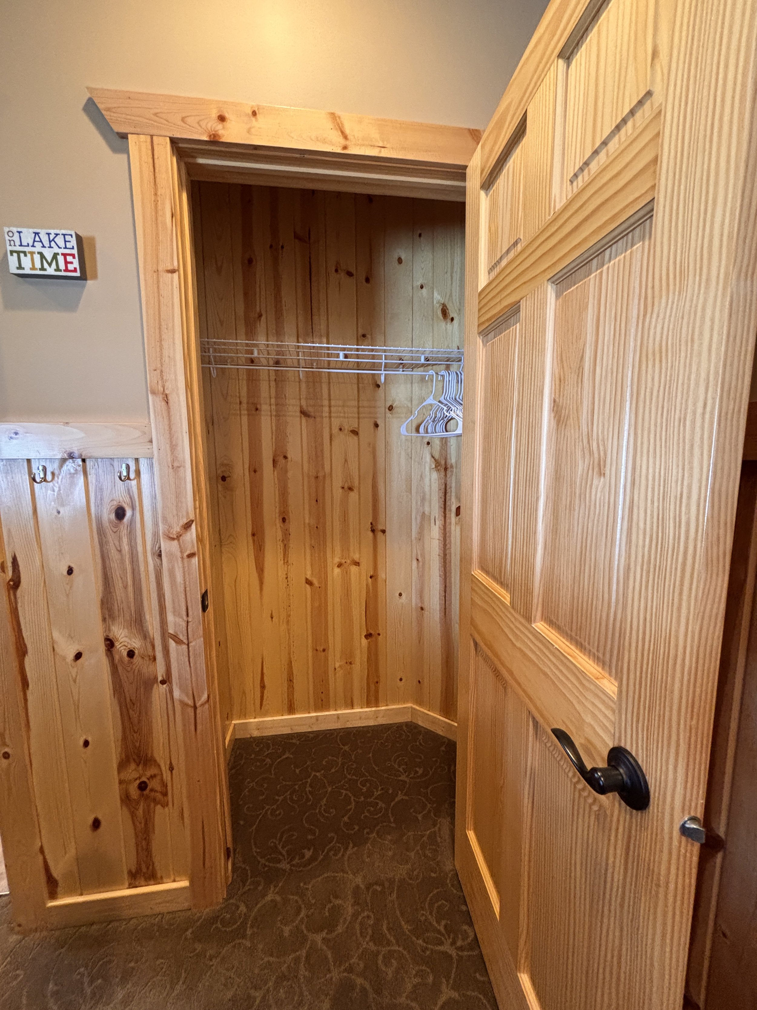 BEDROOM 1 - Main Floor: Queen Suite / Closet