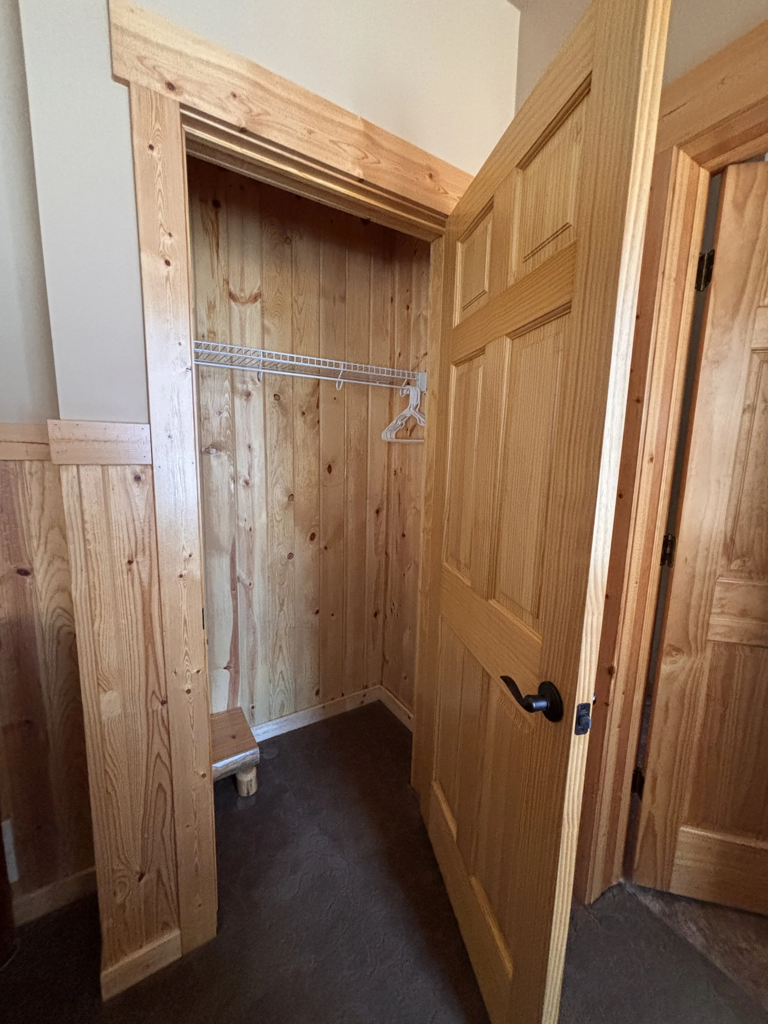 BEDROOM 1 - Main Floor: Queen Suite / Closet