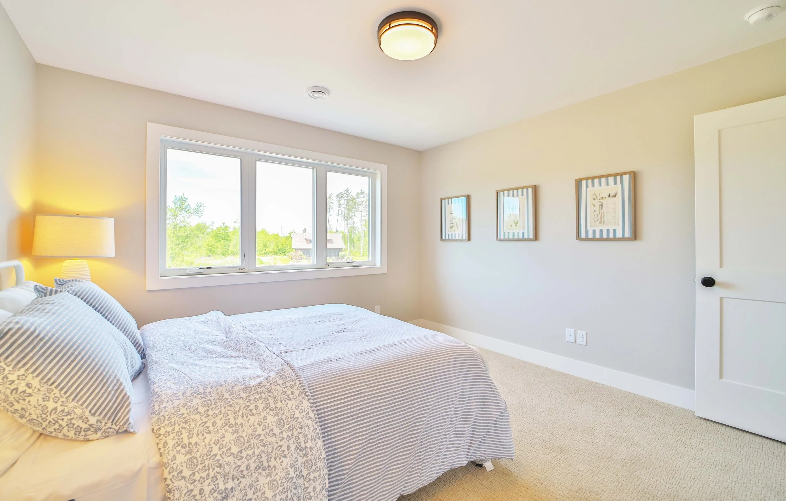 Second Floor Queen Bedroom