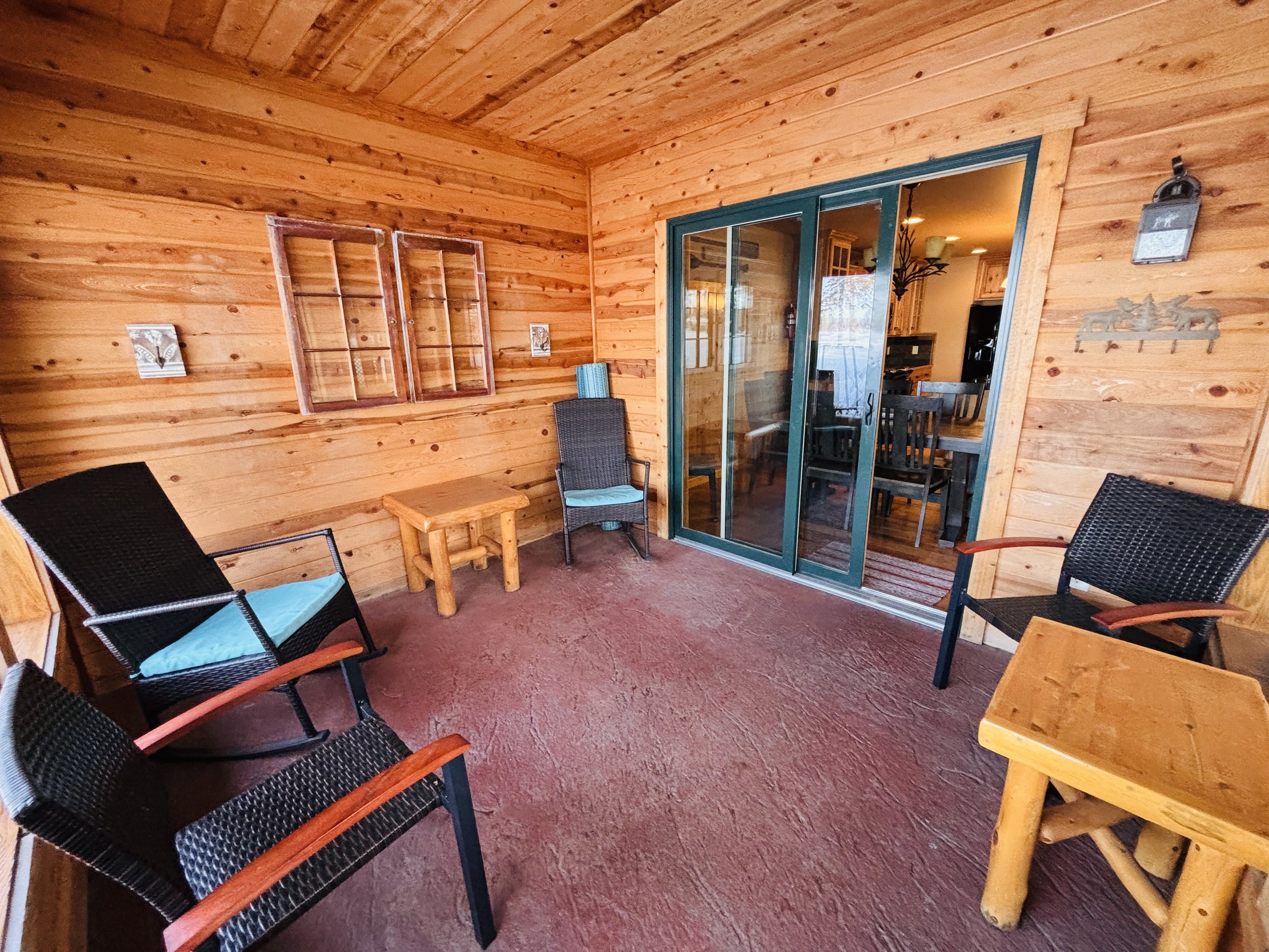 Main Floor Screened Porch
