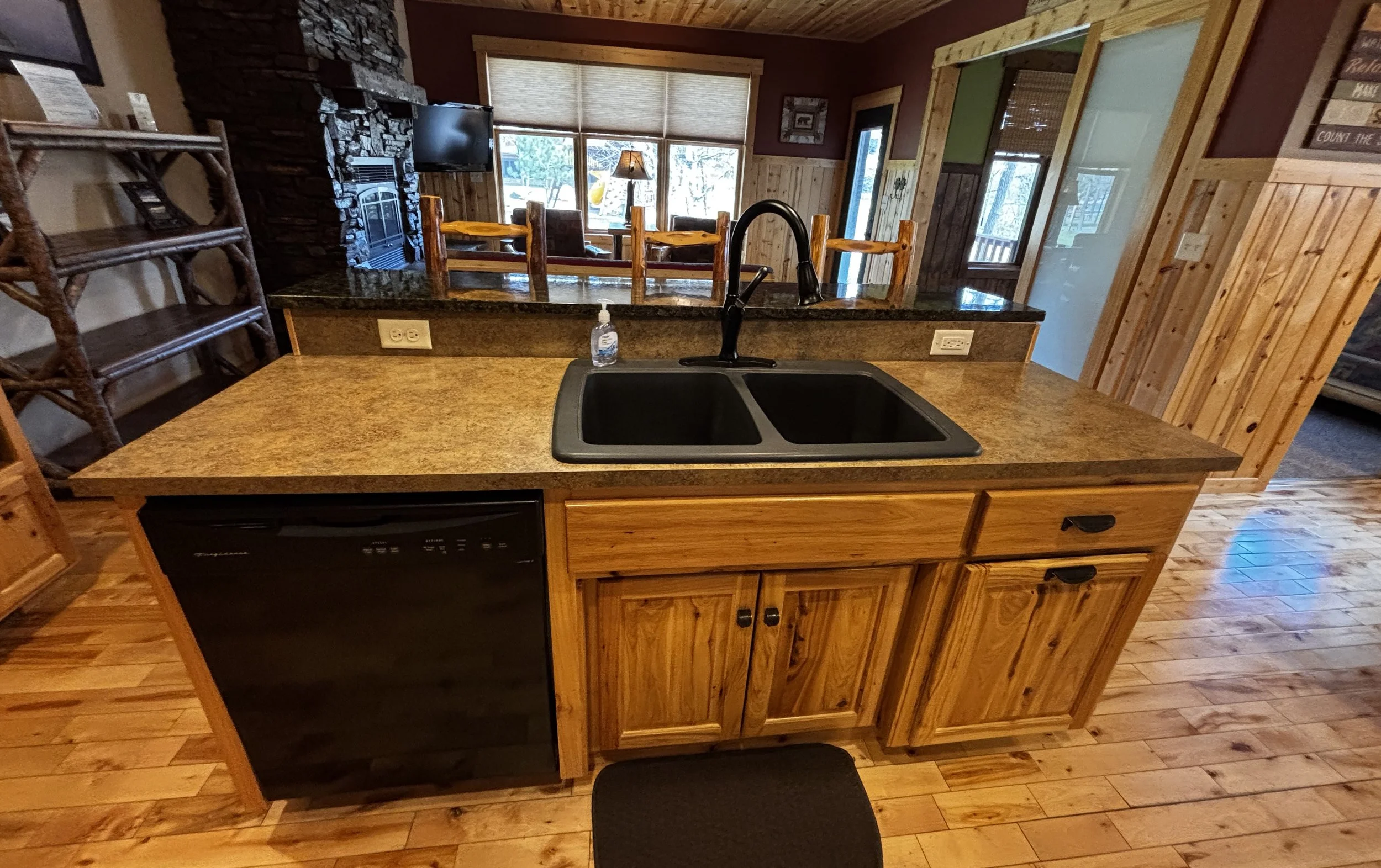 Kitchen / Island