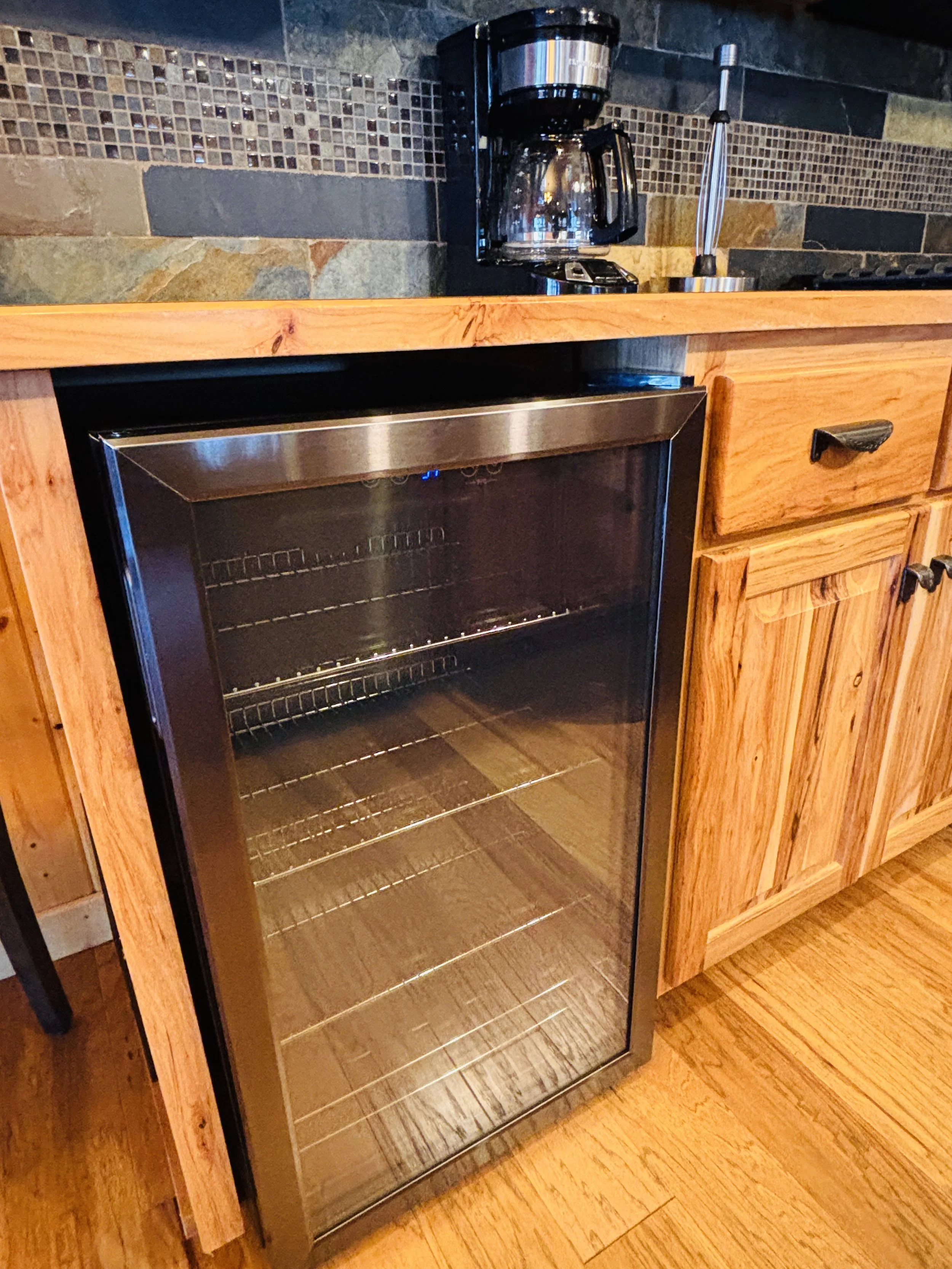 Kitchen / Wine Cooler