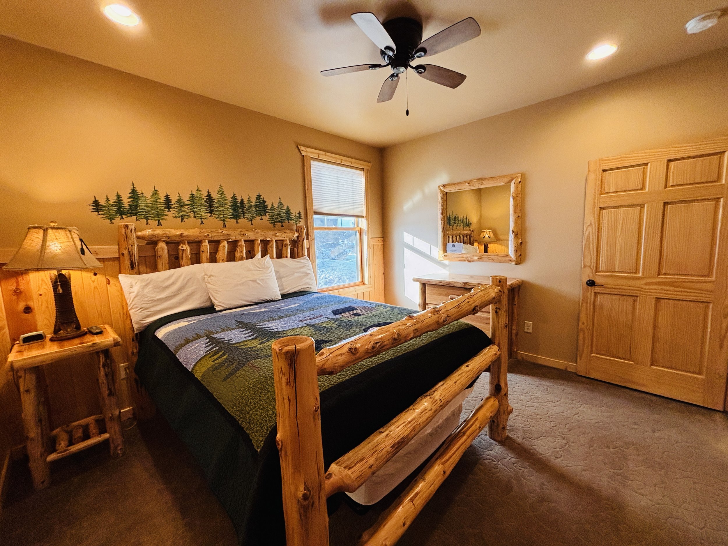 BEDROOM 1 - Main Floor: Queen Suite