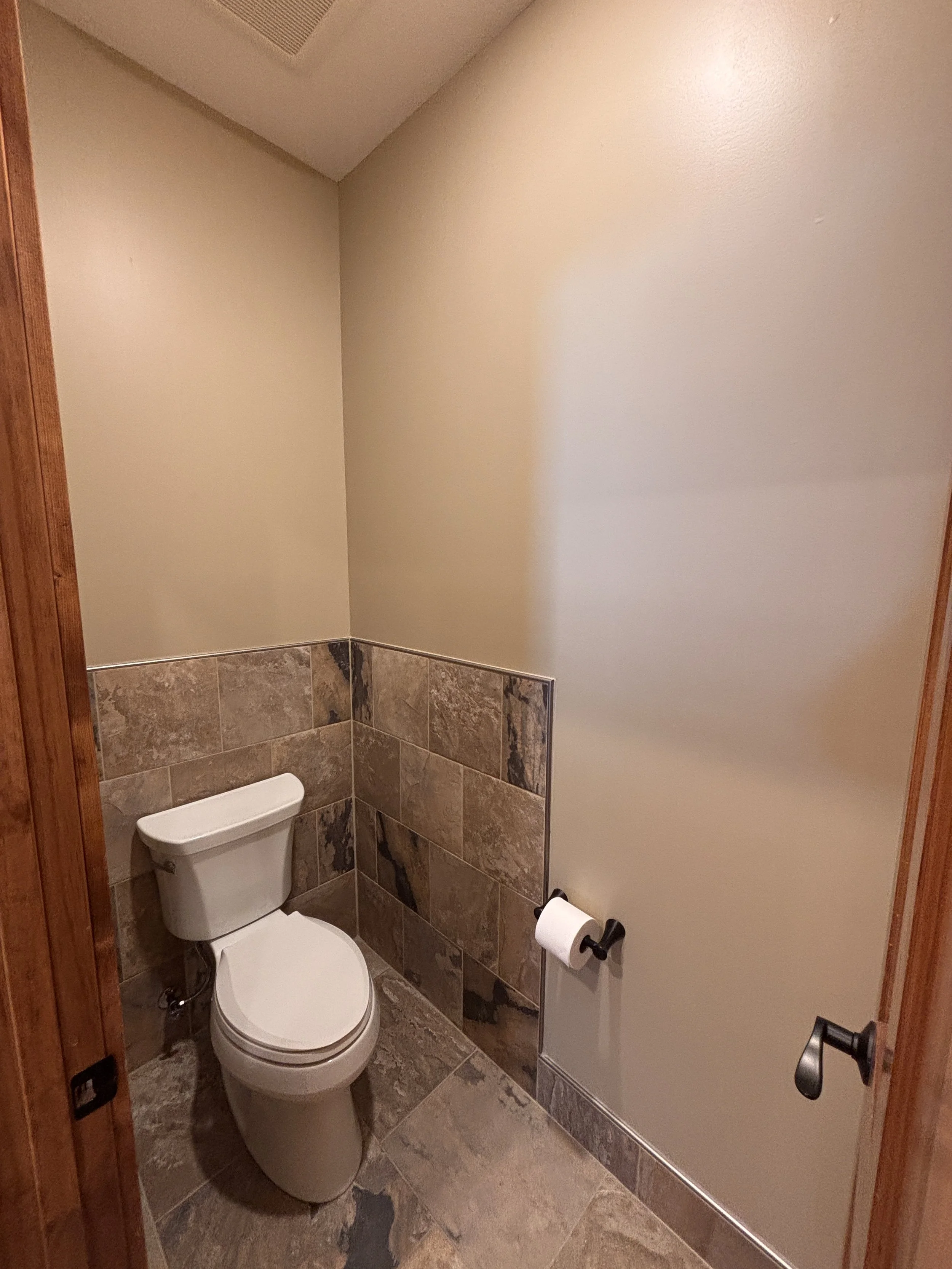 BEDROOM 1 - Main Floor King Master Suite Bathroom