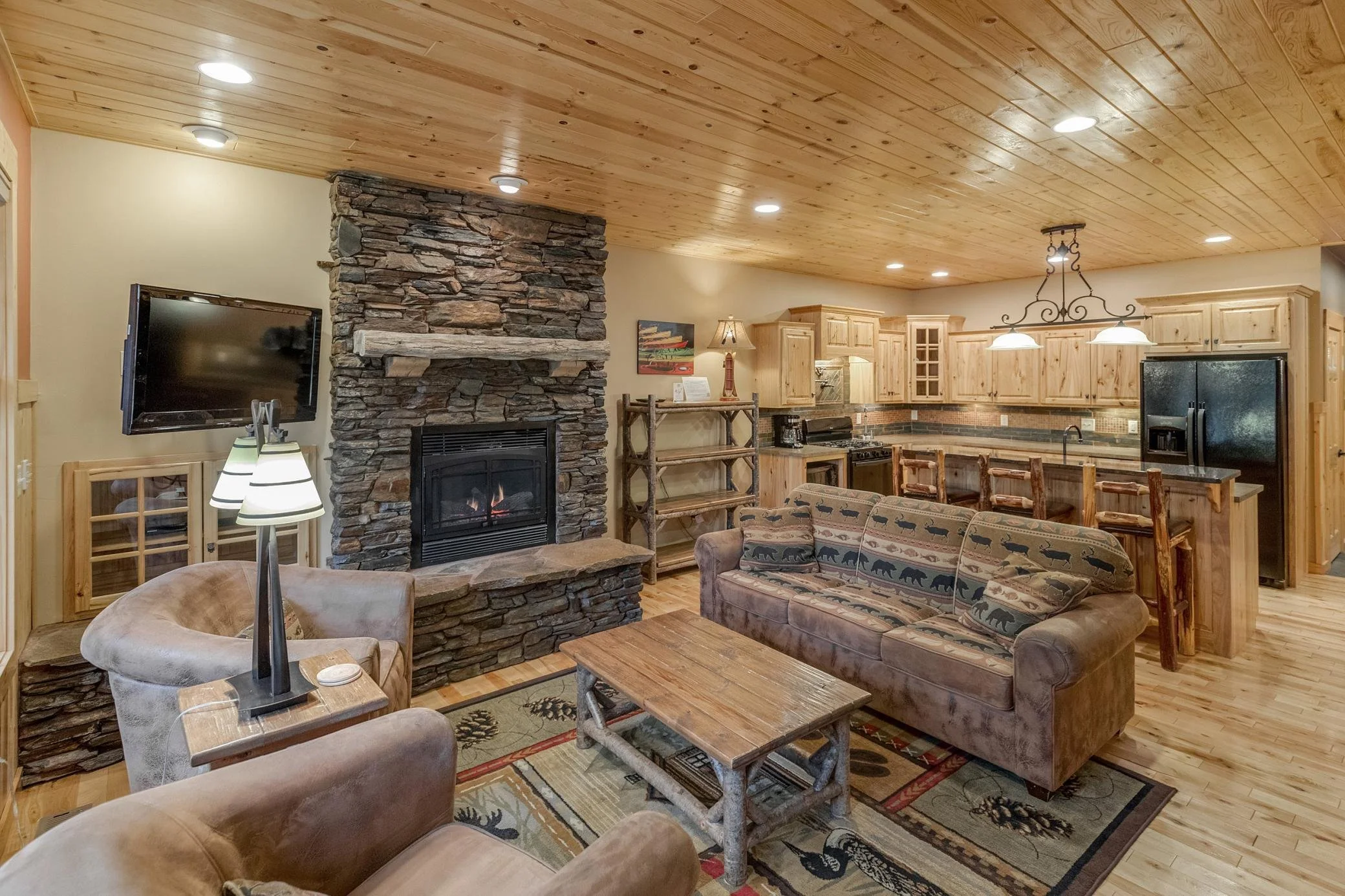 Living Room / Kitchen