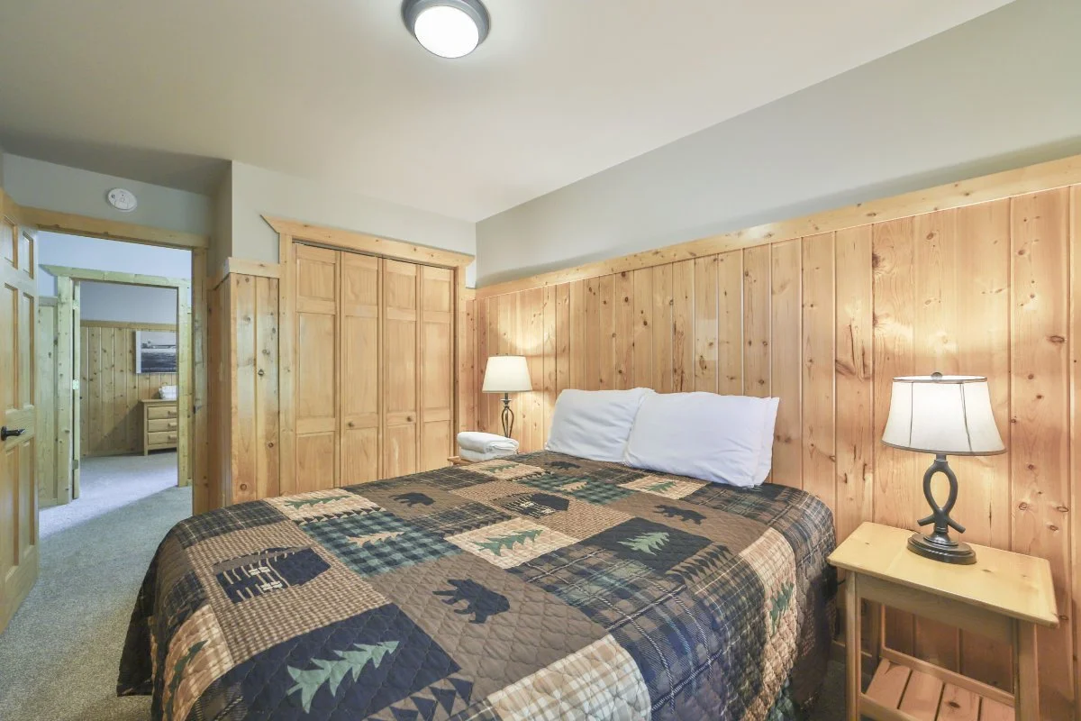 BEDROOM 3 - Second Floor: Queen Room