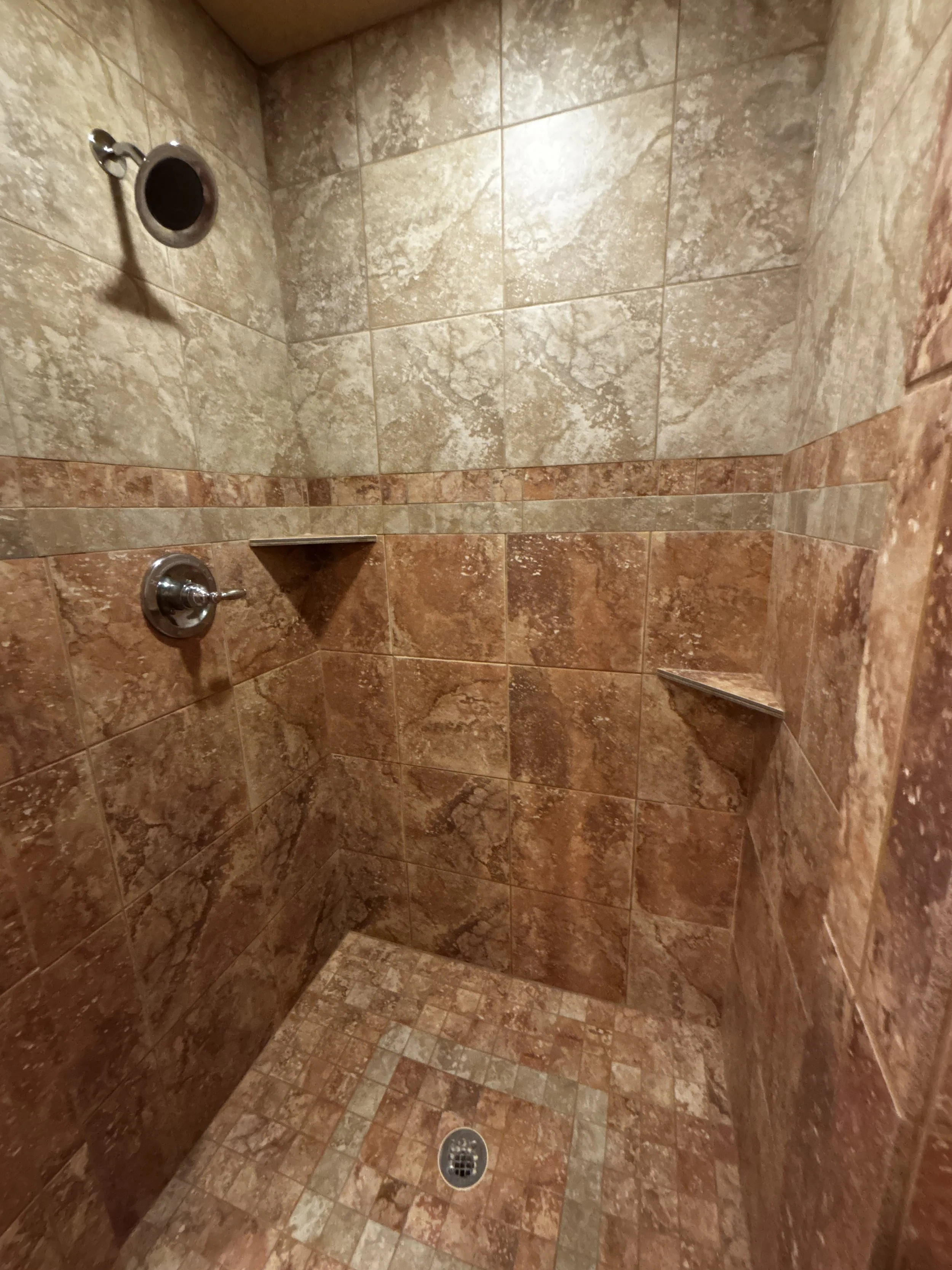 Second Floor: Bedroom 3 - King Master Suite / Walk-in Shower