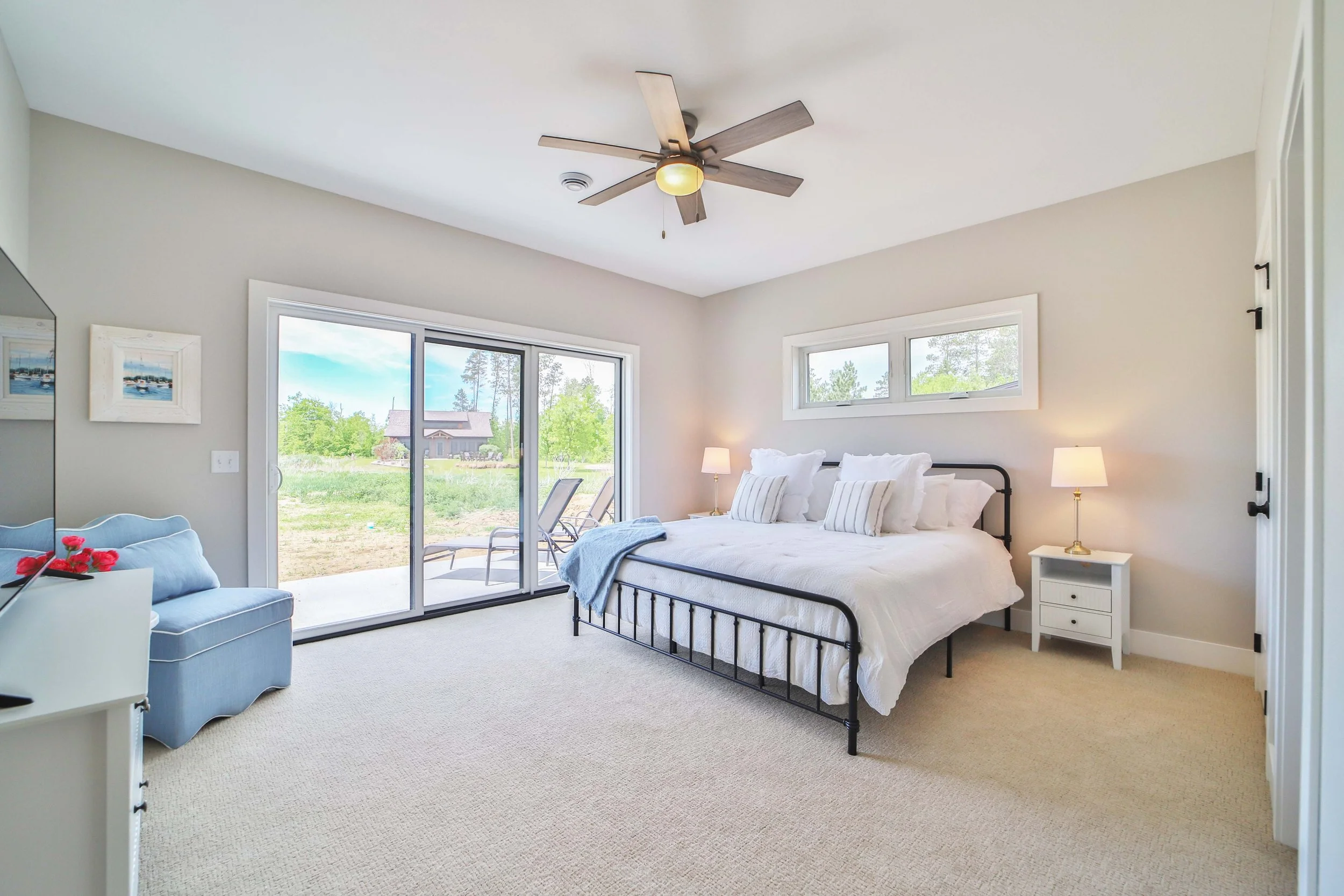 First Floor King Bedroom 