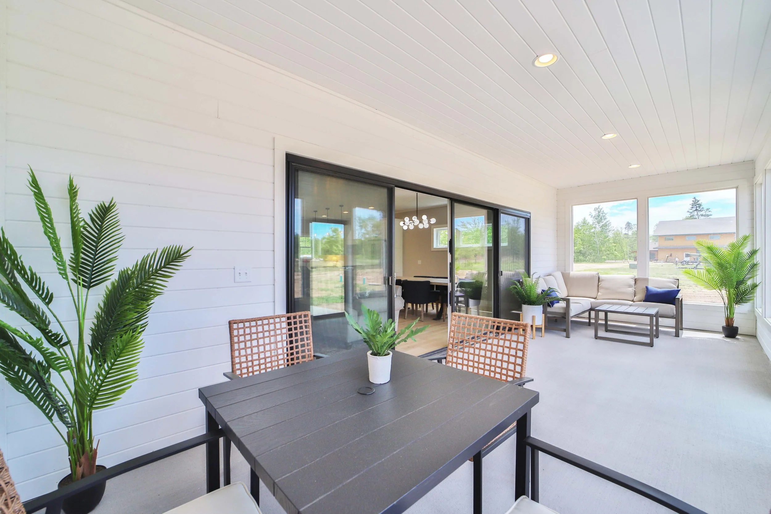 Screen Porch