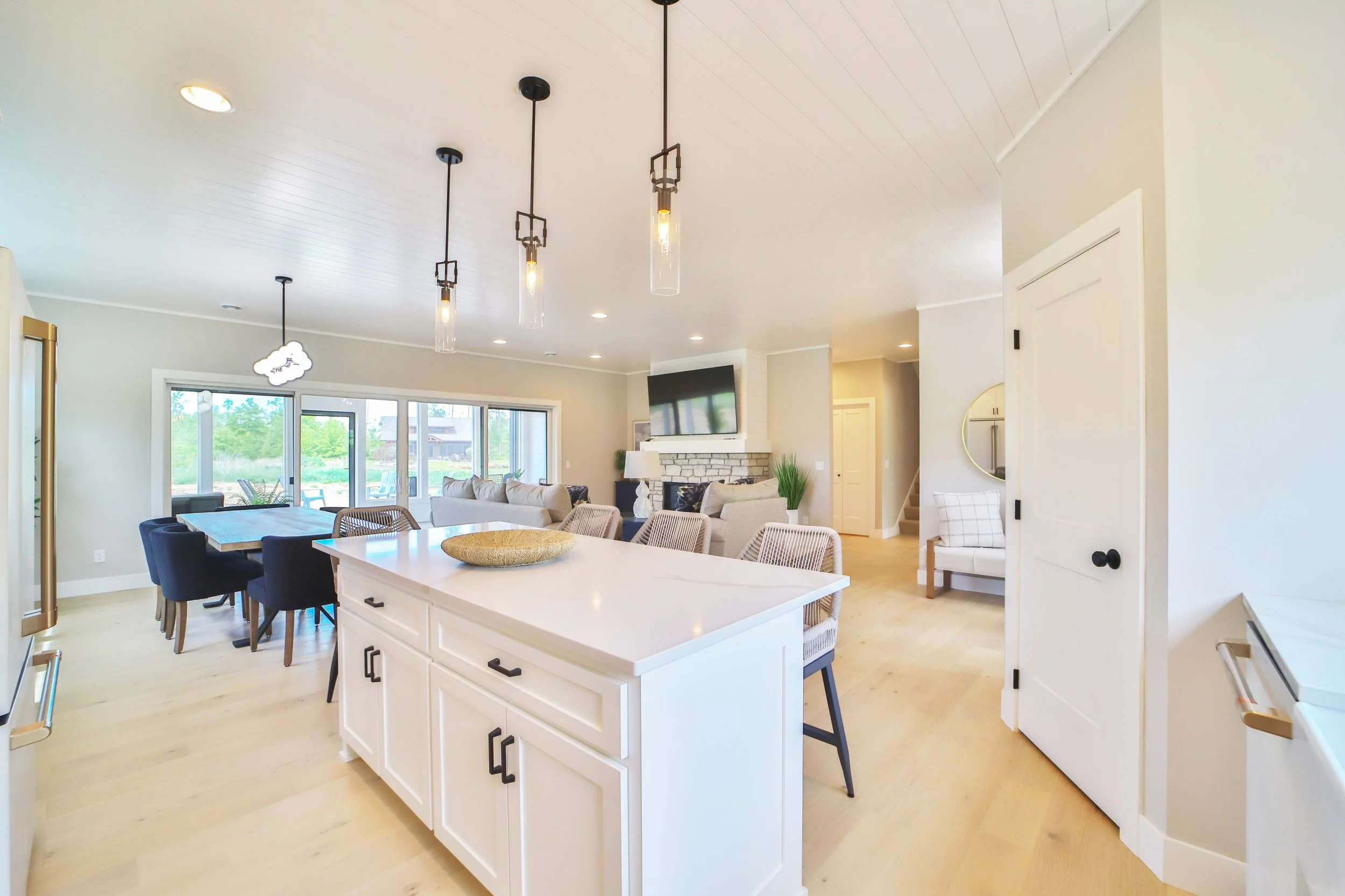 Kitchen, Dining Room & Living Room