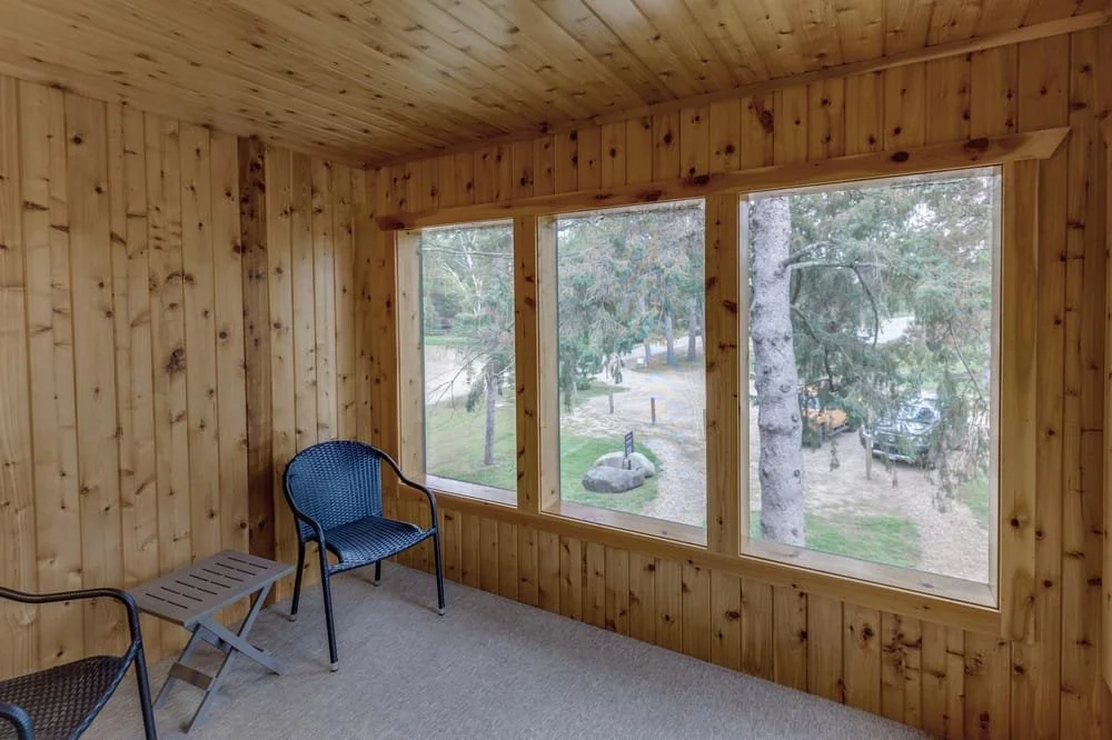 Second Floor Screened Porch - Roadside