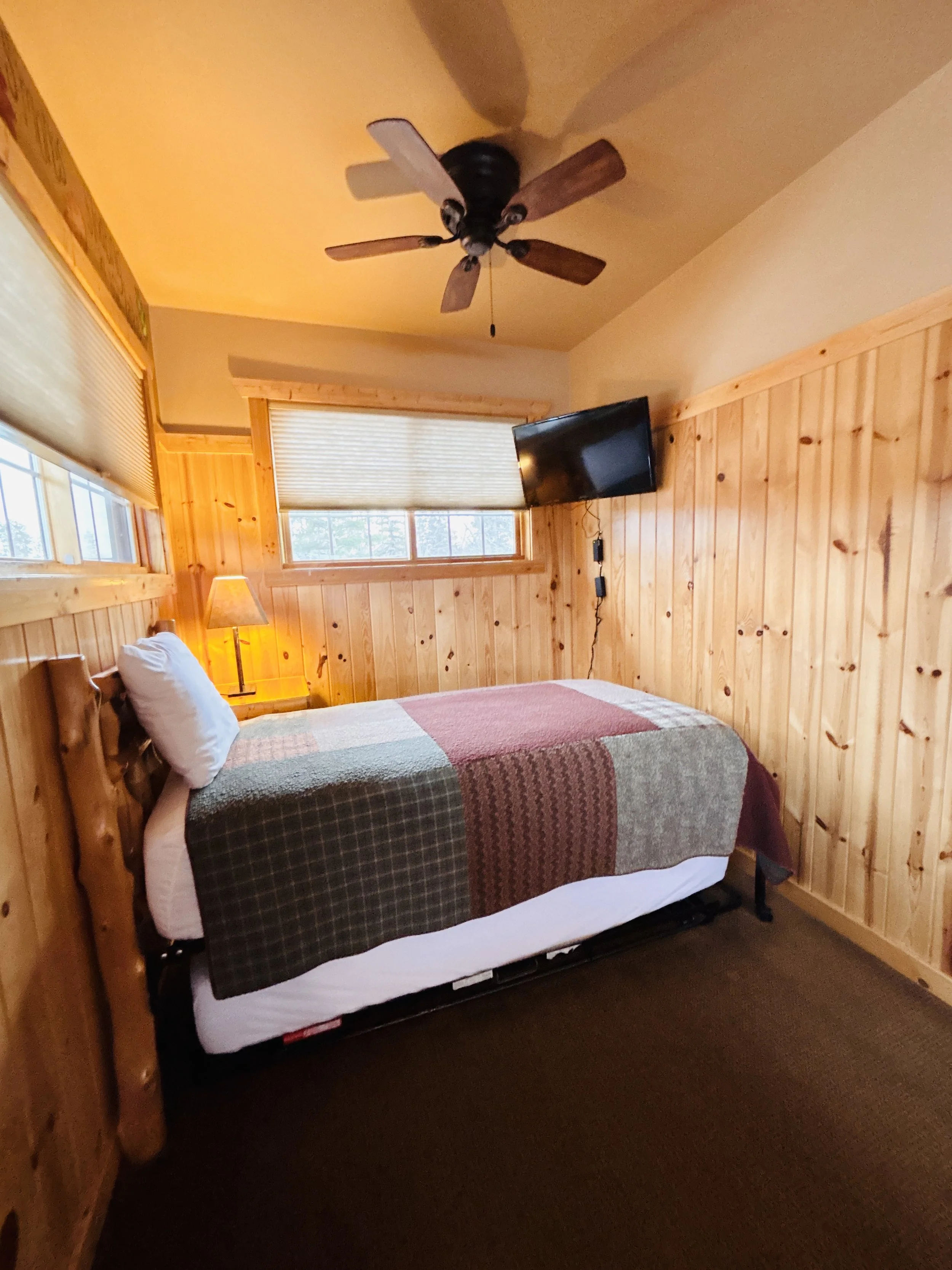 BEDROOM 4 - Third Floor: 3 Twin Beds / 3 Twin Trundle Beds