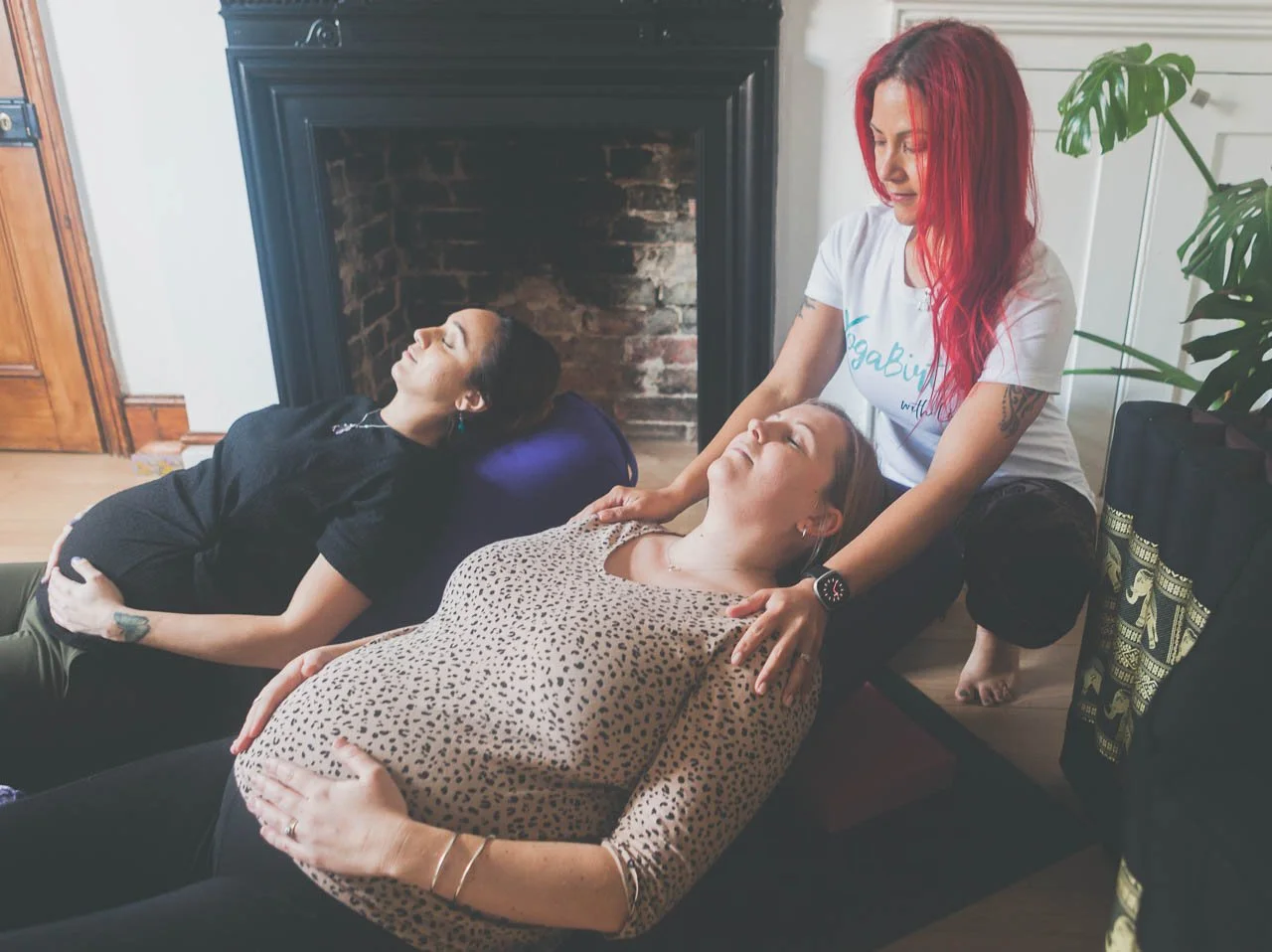 Lianna with a client during a reiki session