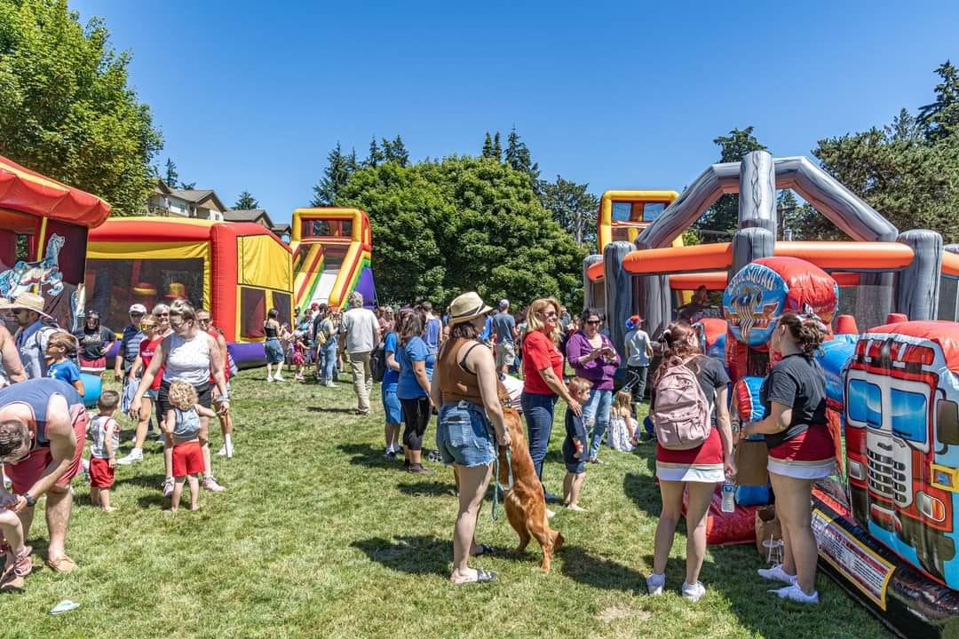 Kids having fun, inflatables, Kingston 4th of July, Kingston Fourth of July,, 4th of July, United States of America, Independence Day, Tim Davis Photography
