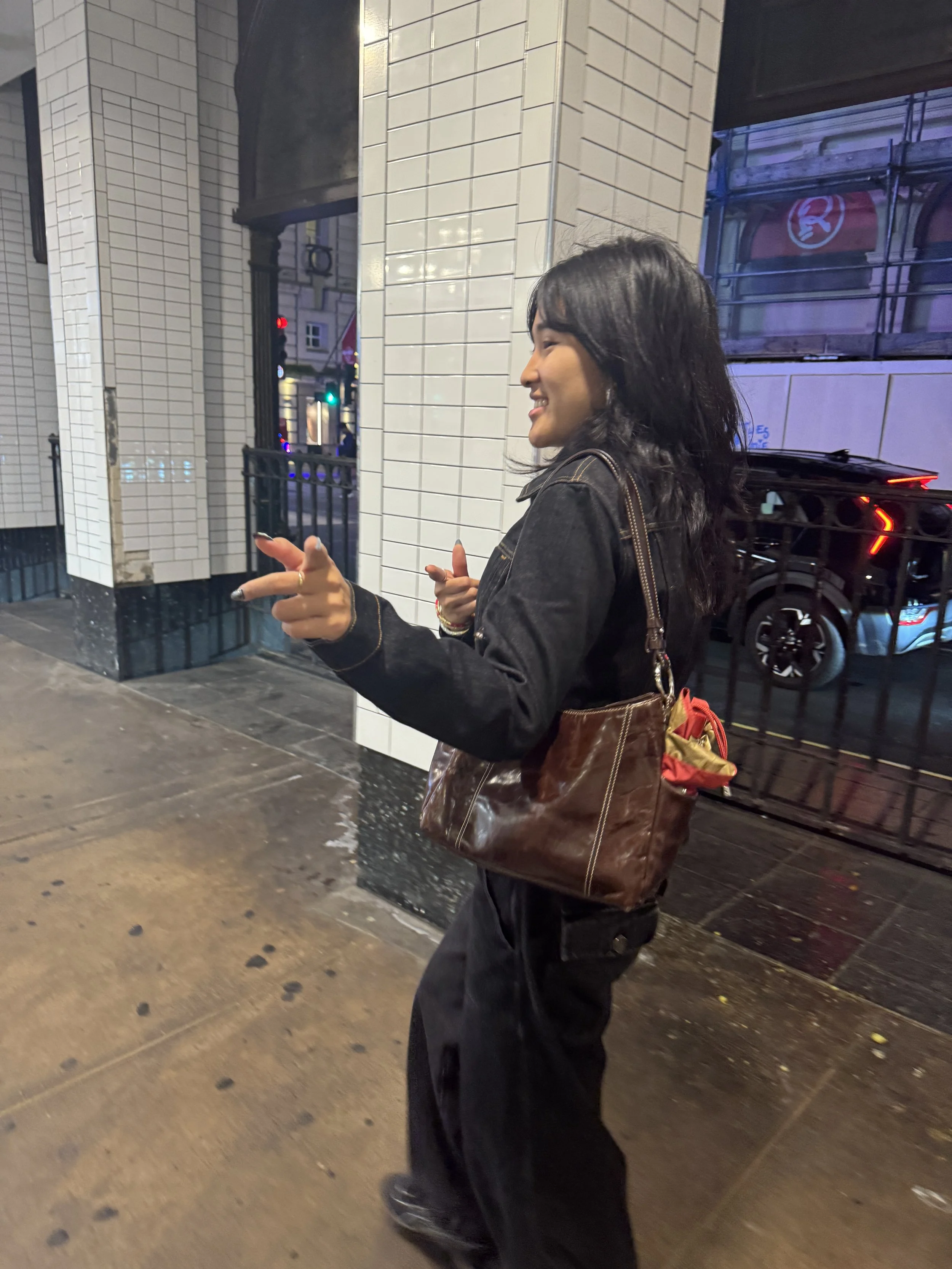 bannah and beiji in london - traveling with you is so fab, and your fit is so snazzyy