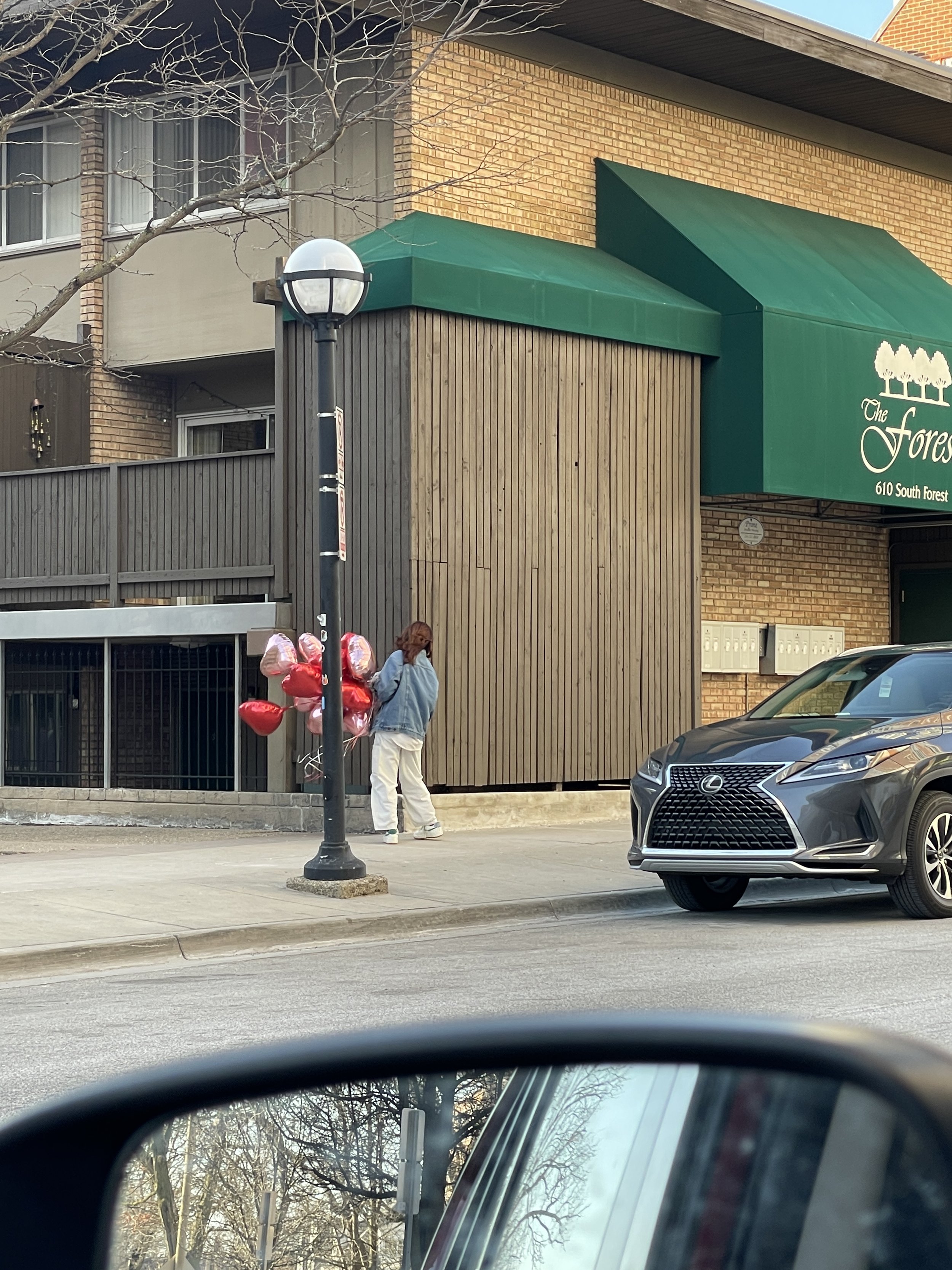 bannah carrying balloons - truly one of my favorite photos of you 