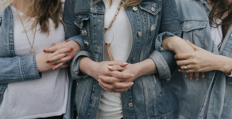 Essential Oils for Emotional Wellness During Perimenopause &amp; Menopause