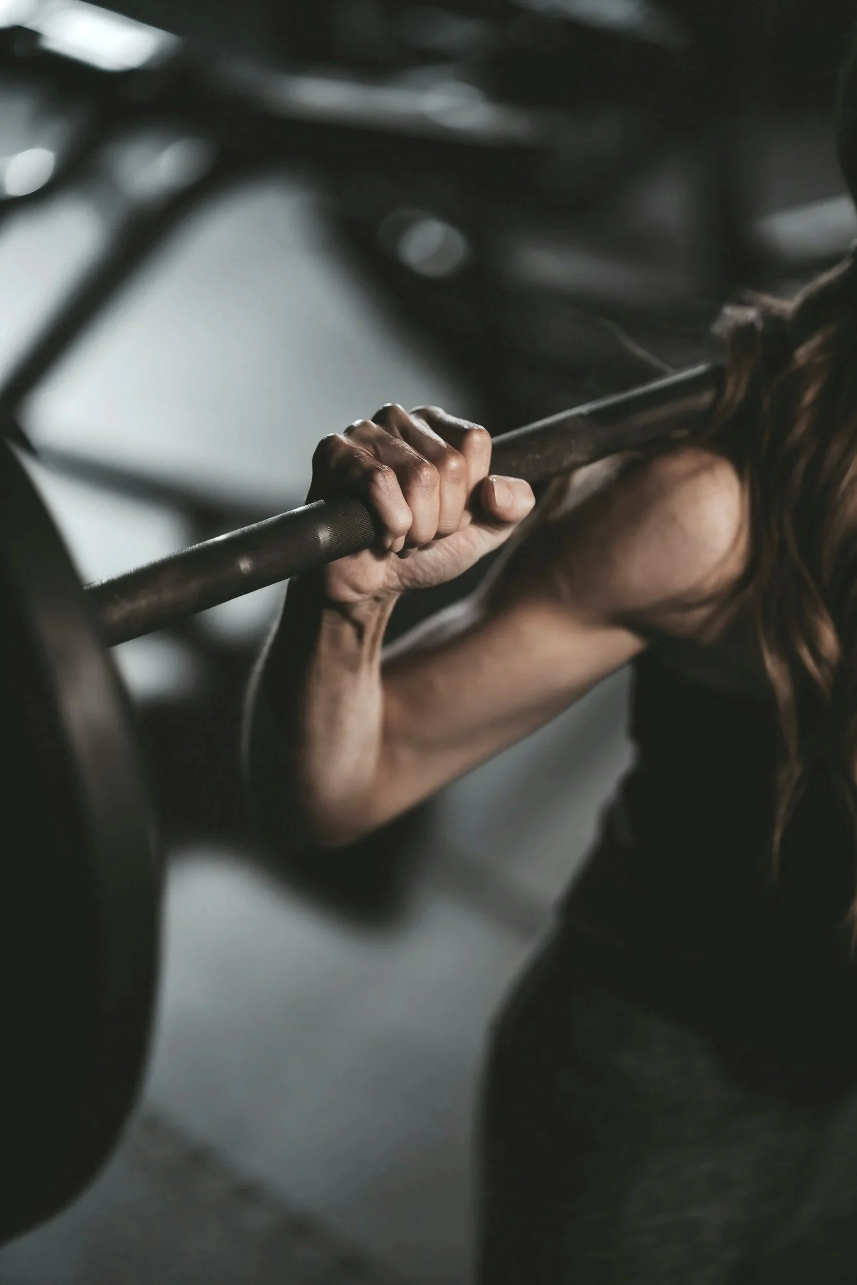 Can You Lift Weights While Pregnant? A Pelvic Floor PT's Real Answer