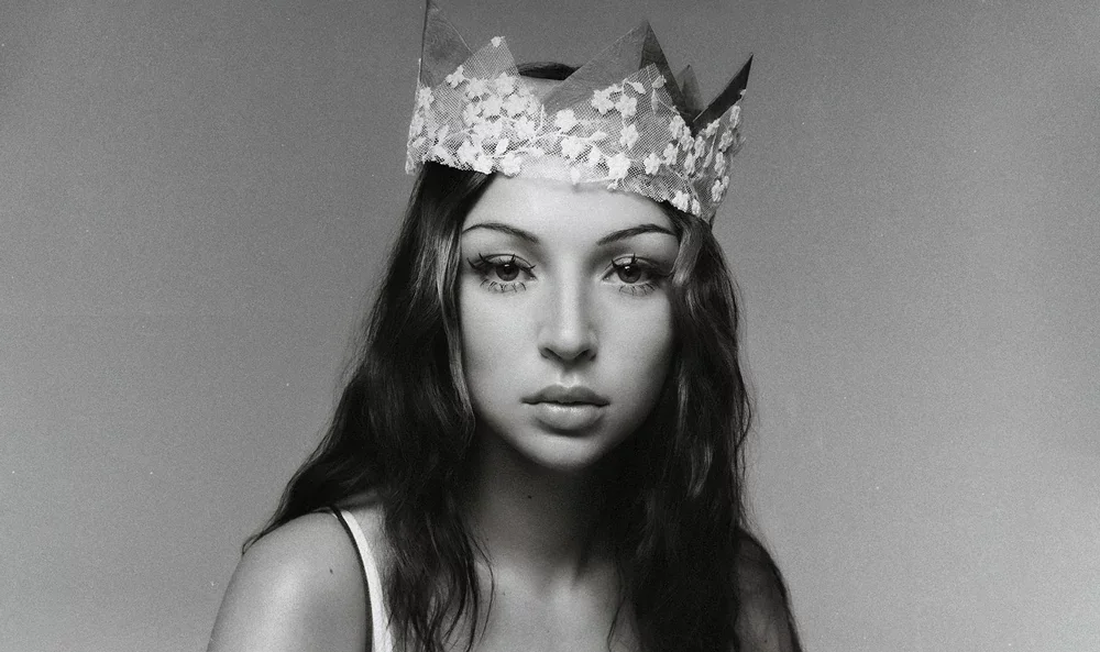 EVA - Page Blanche Tour 
Direction Musicale & Staffing par Kaspar Jalily