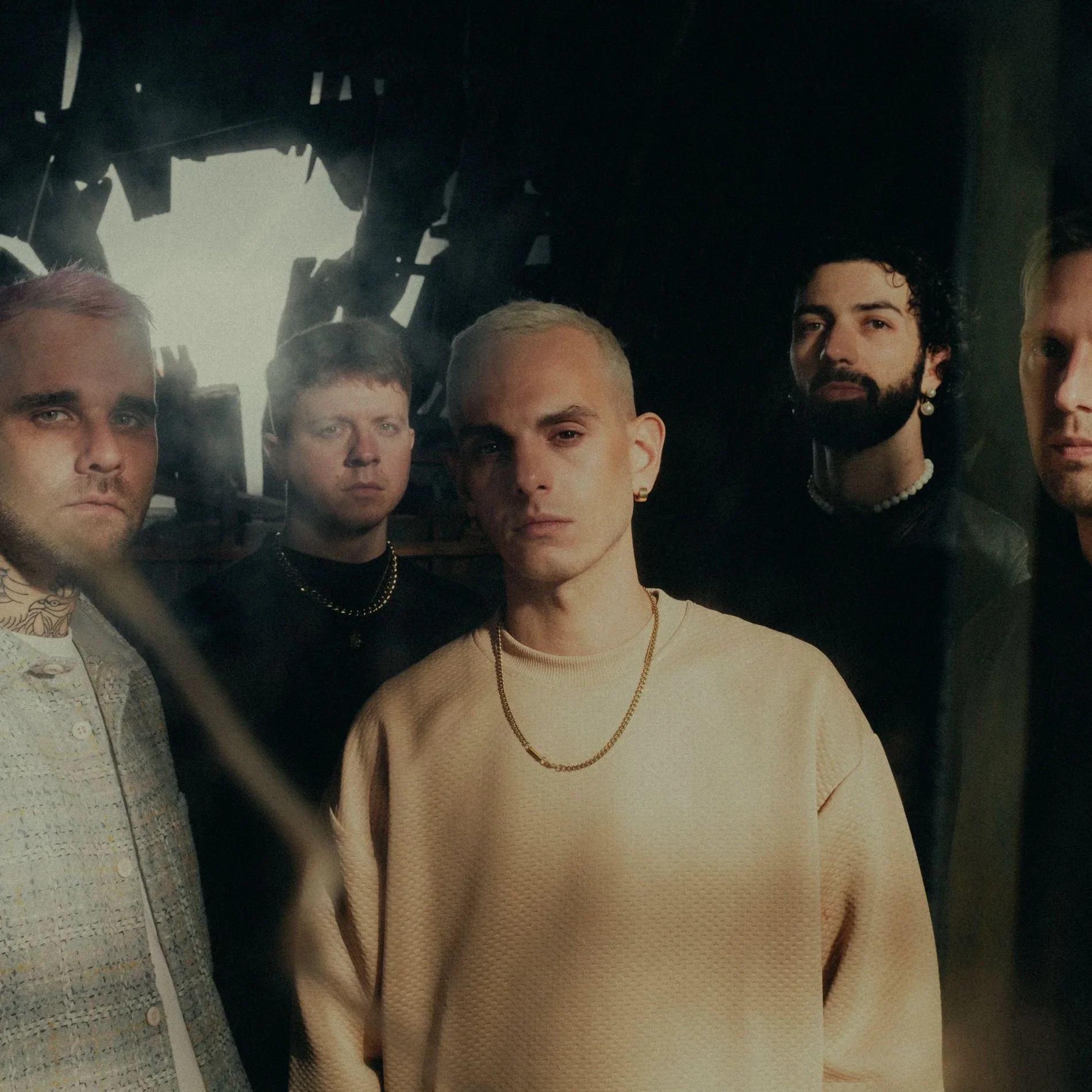 LANDMVRKS 
Arrangements Live par Kaspar Jalily 
Composition " Darkest Place I've Ever Been " 