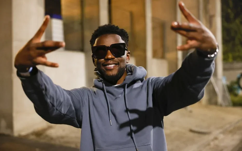 Guy2bezbar - Co-composition " Victory " par Kaspar Jalily