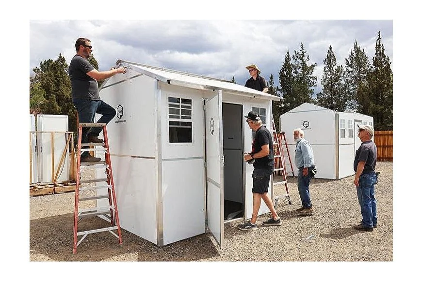 Volunteers Building COV Structures