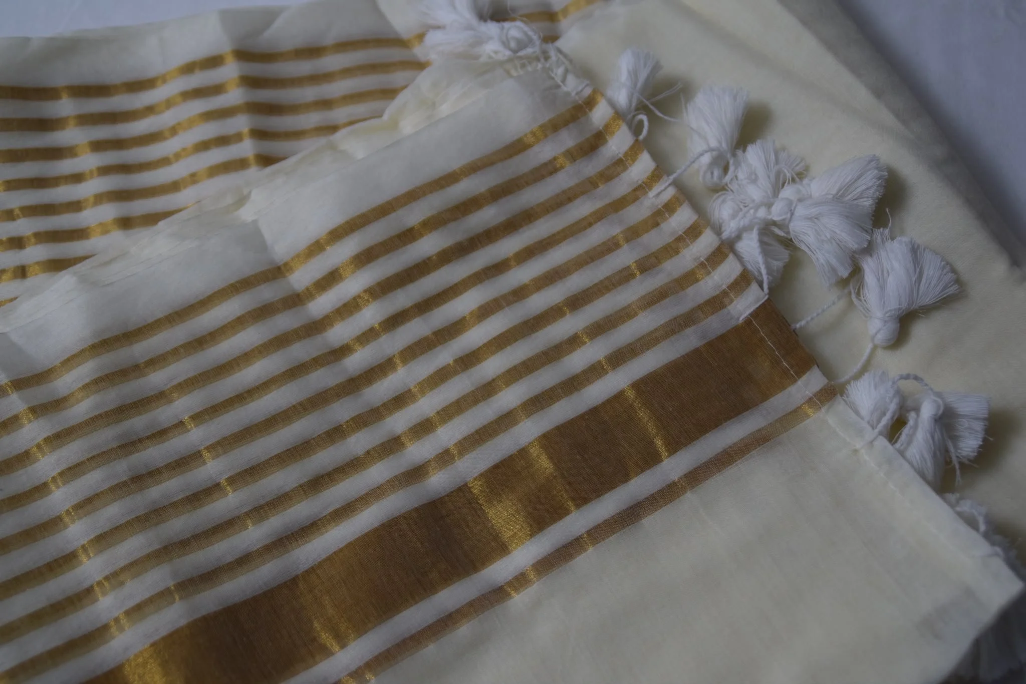 Gold boarder Mulcoton saree