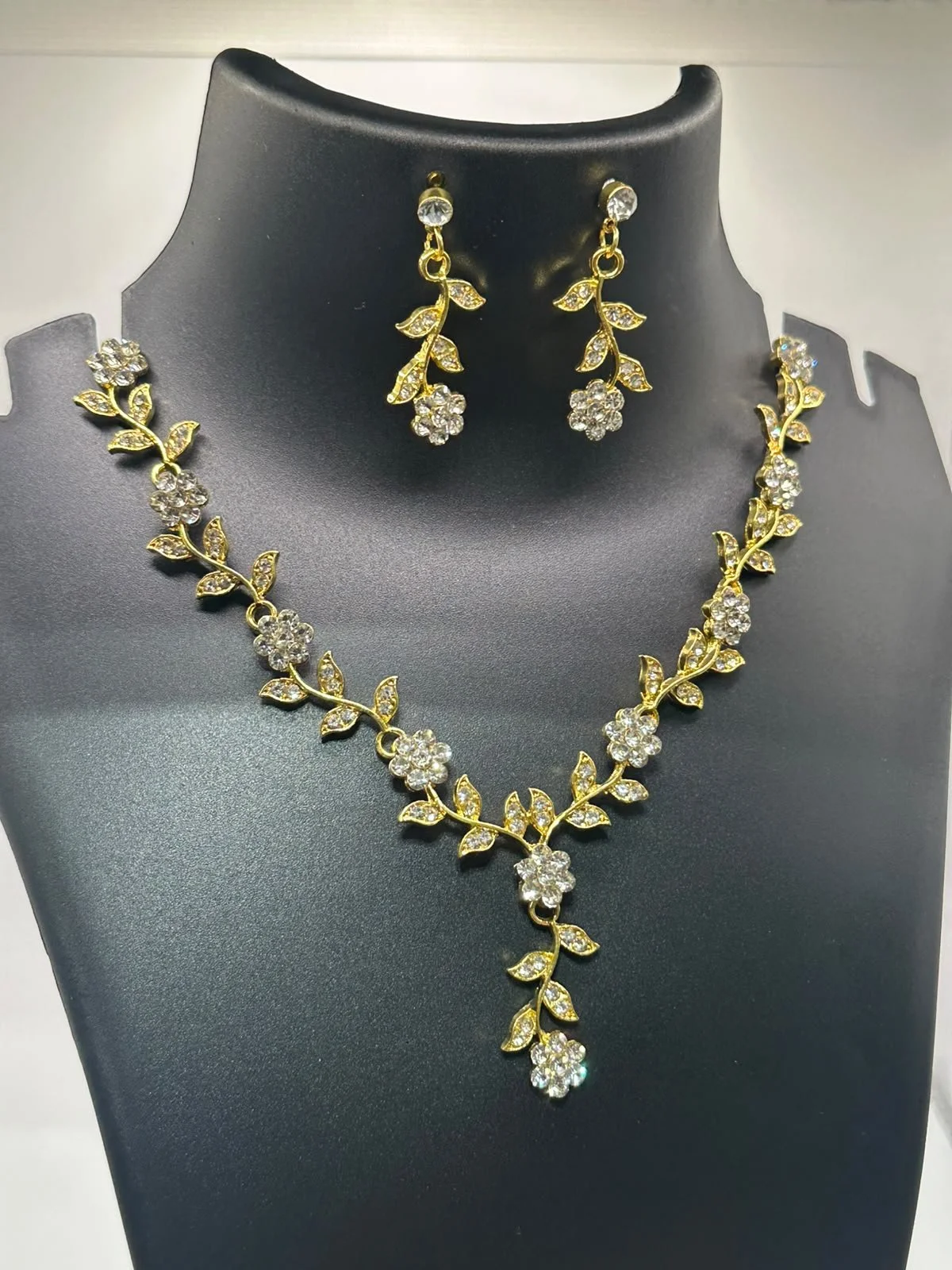 Golden Blossom Vine Necklace Set