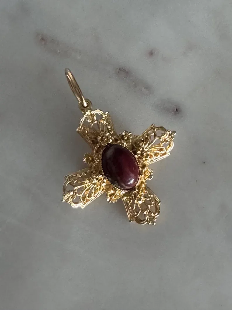Filigree Cross Pendant With Natural Indian Agate. Nonno's Keepings.