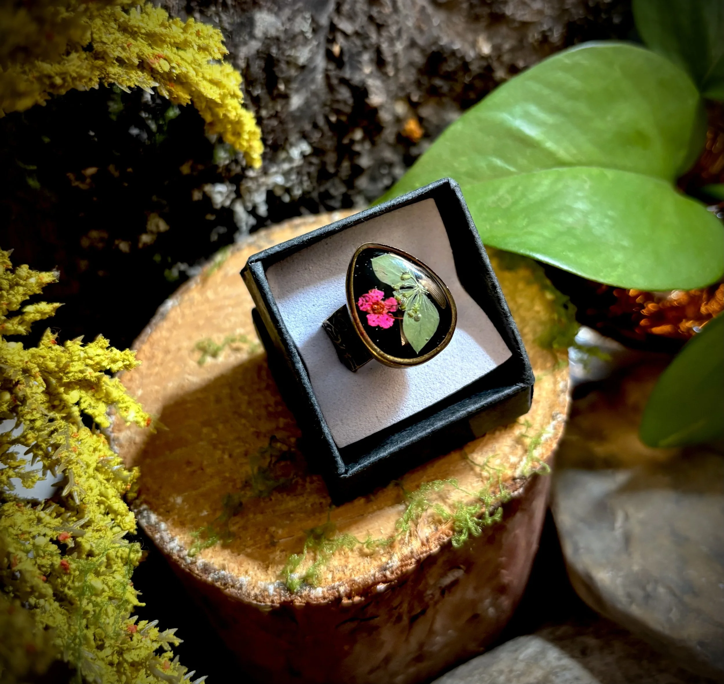 Large Antique Gold Tear Drop Ring- Pink/Green