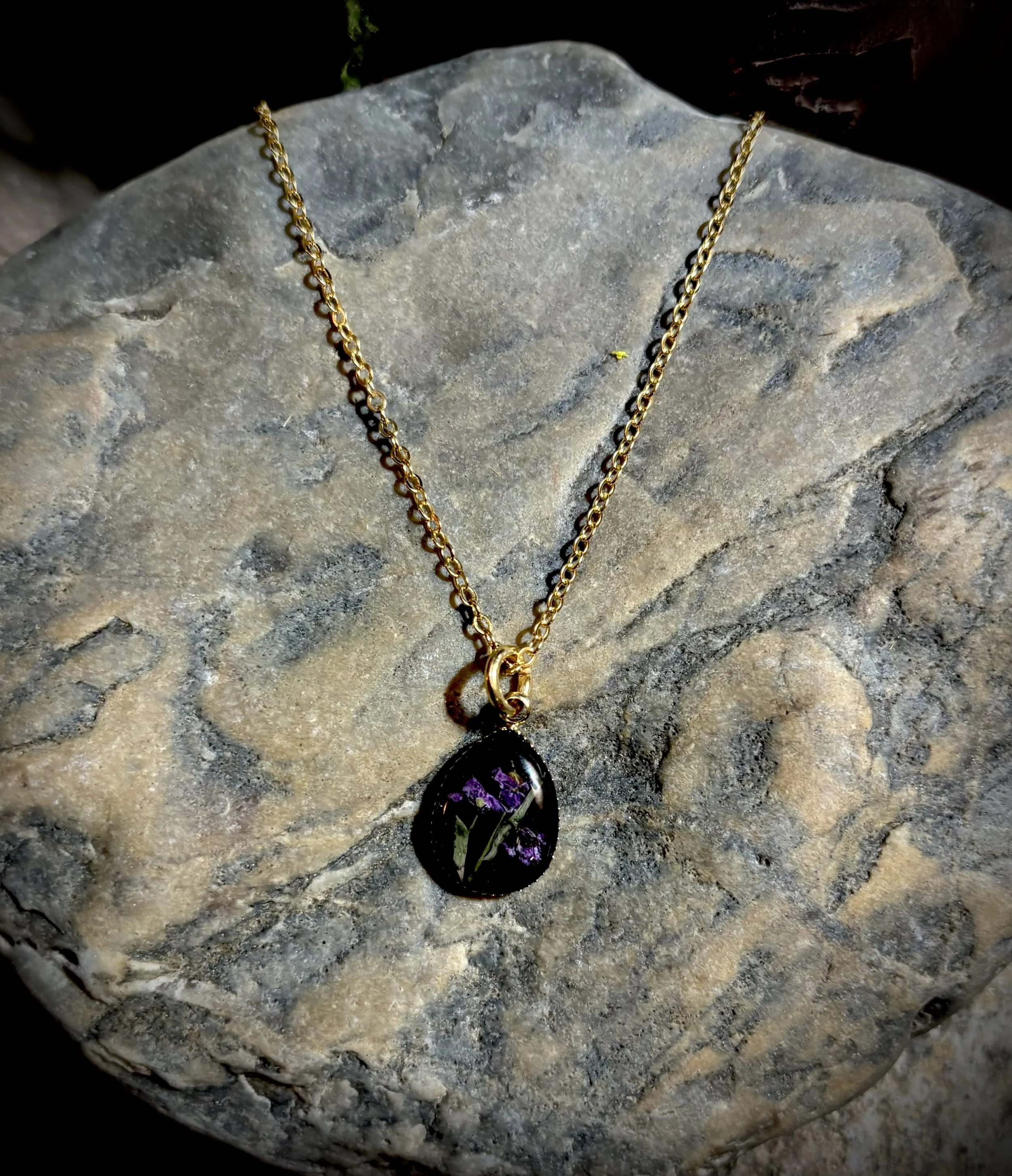 Dainty Gold Teardrop Floral Necklace- (purple)