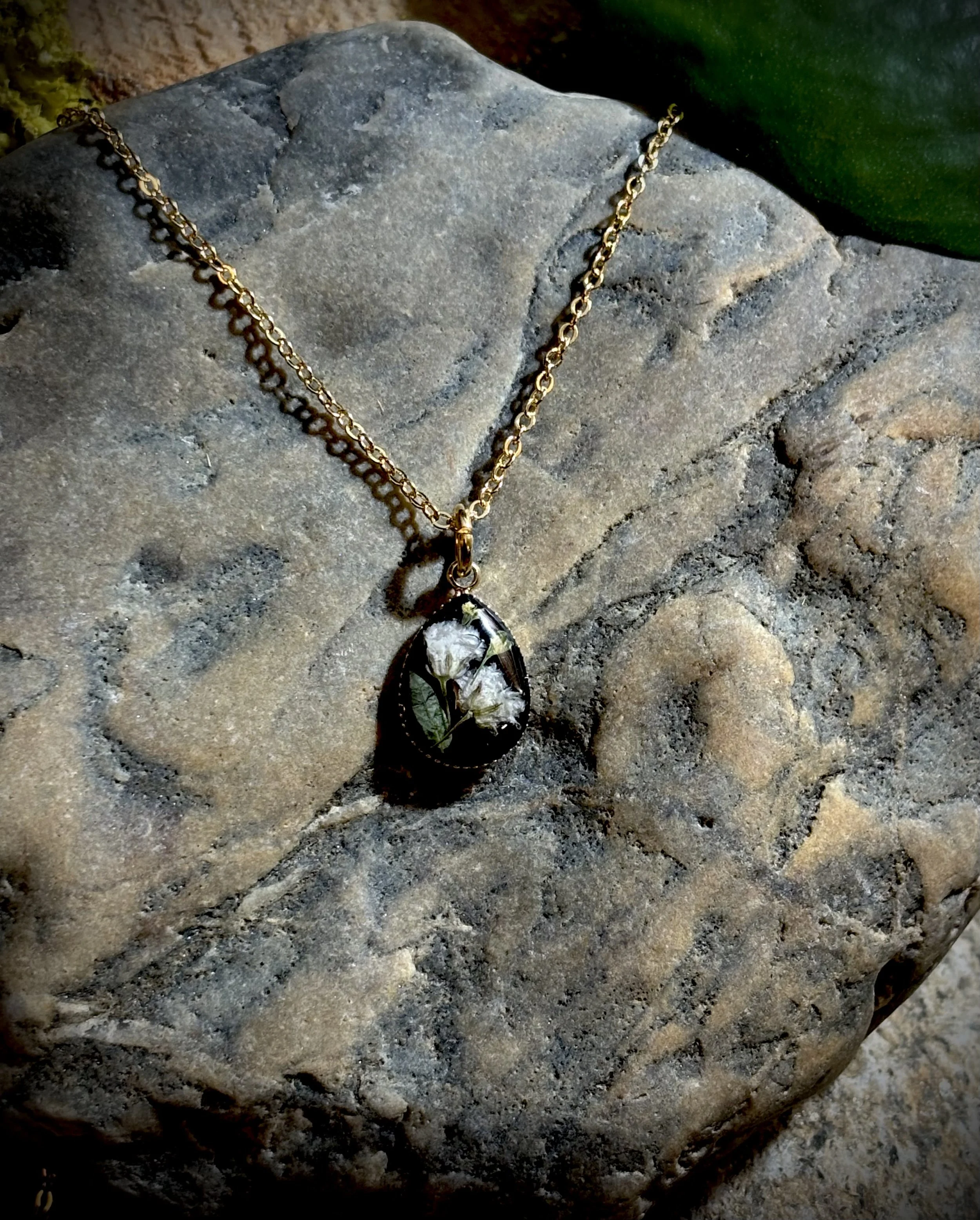 Dainty Gold Teardrop Floral Necklace- (white)