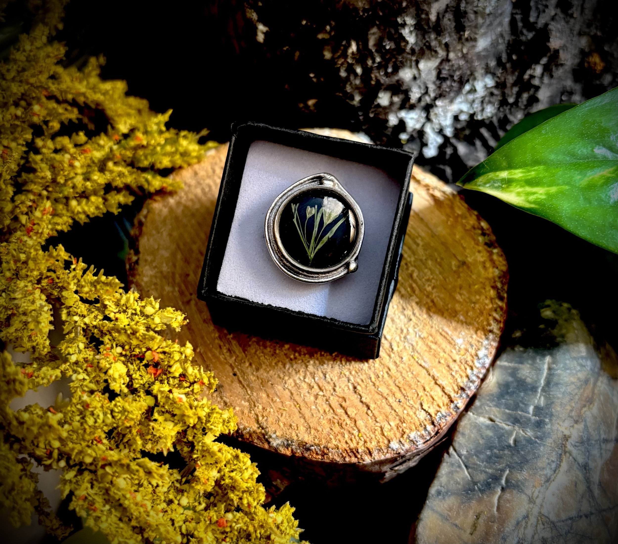 Large Circular Antique Silver Ring- White Flower