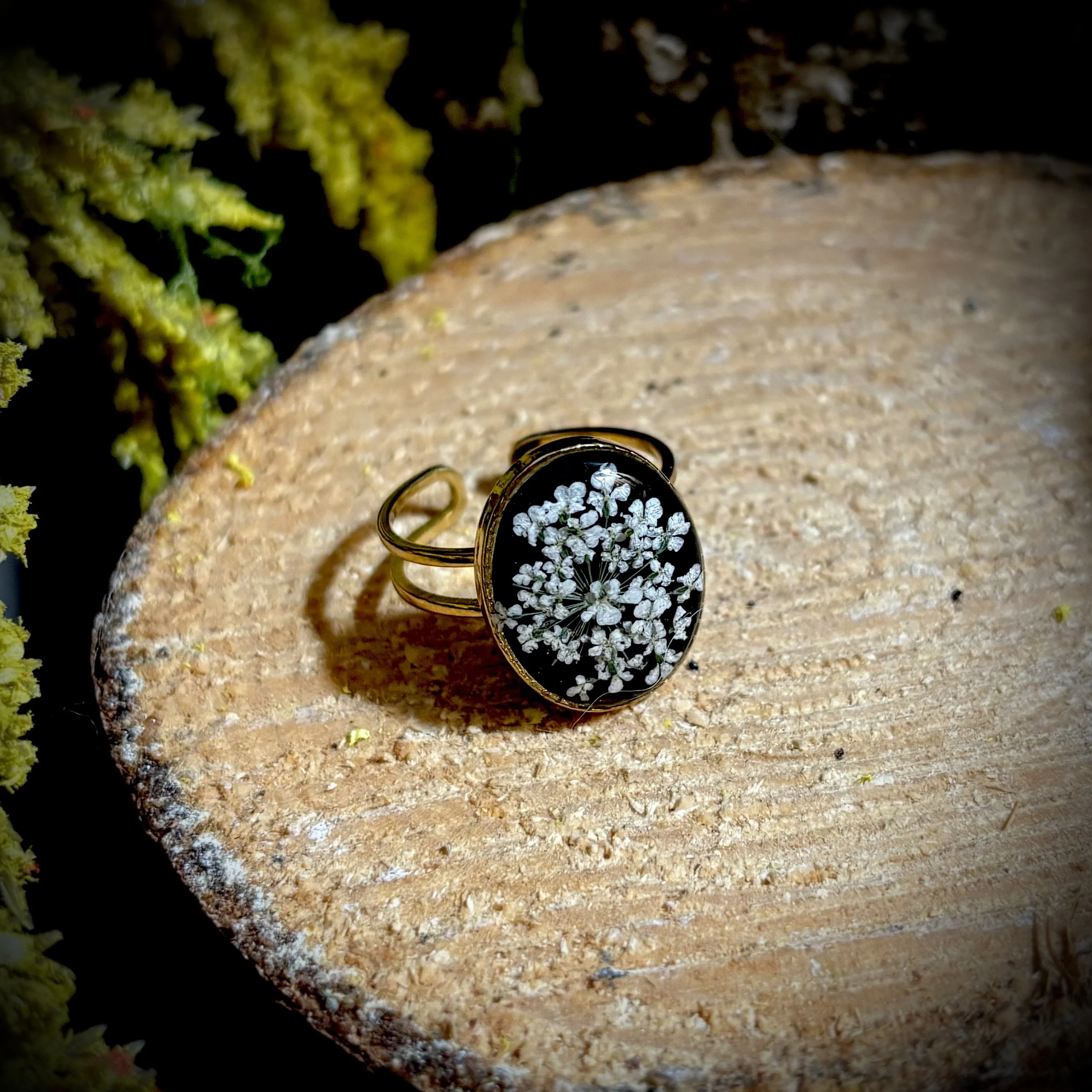 Gold- Lace Flower Ring