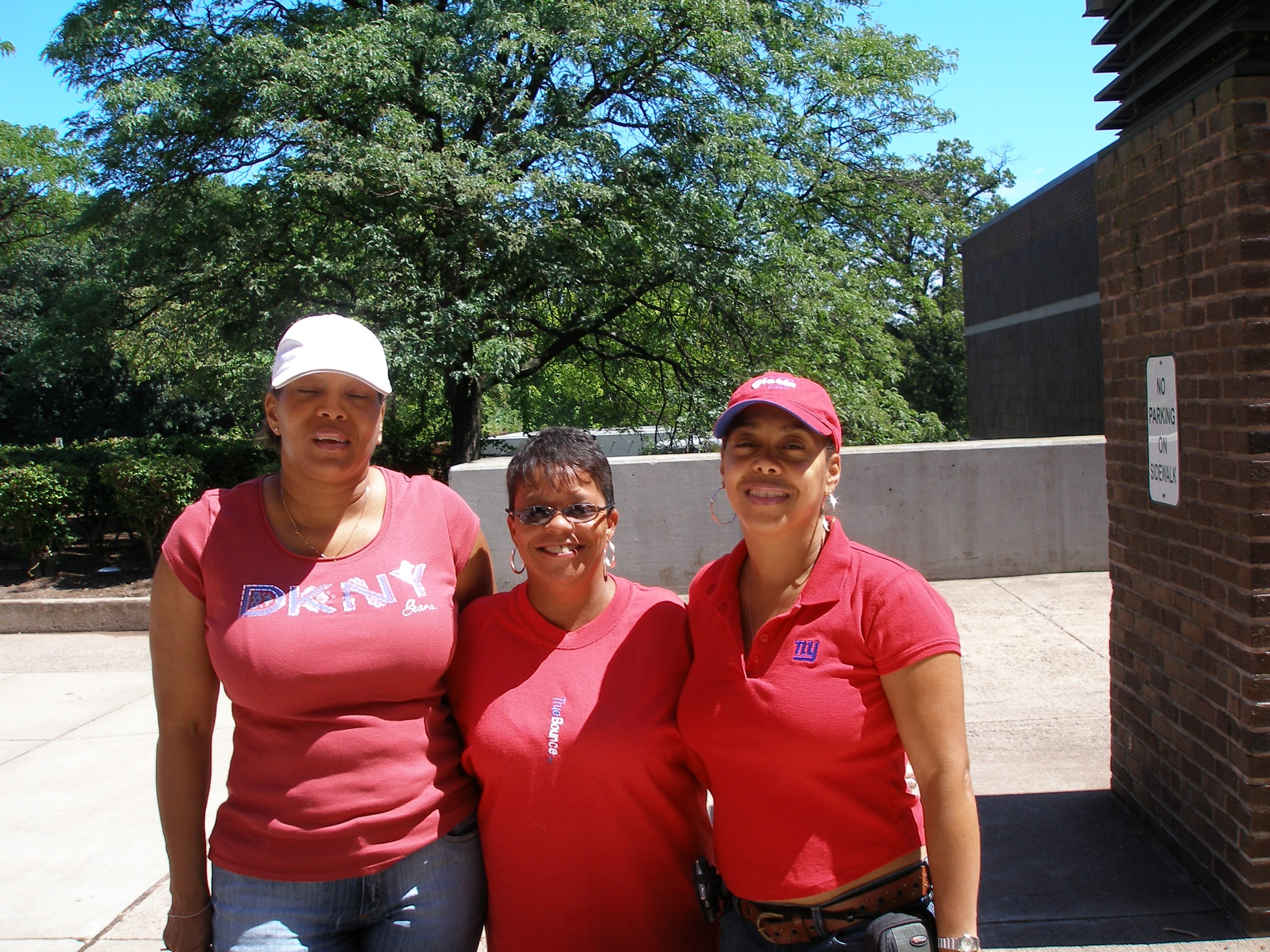 Stephanie, Peggy and Gloria.JPG