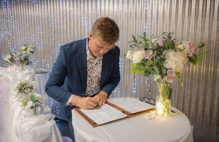 The legal signing of the marriage documents🎉🎉

A small moment in the ceremony but a big responsibility ✨
As a registered celebrant, it&rsquo;s my role to ensure:

✔️ The licence is valid
✔️ The witnesses are eligible
✔️ The paperwork is completed c